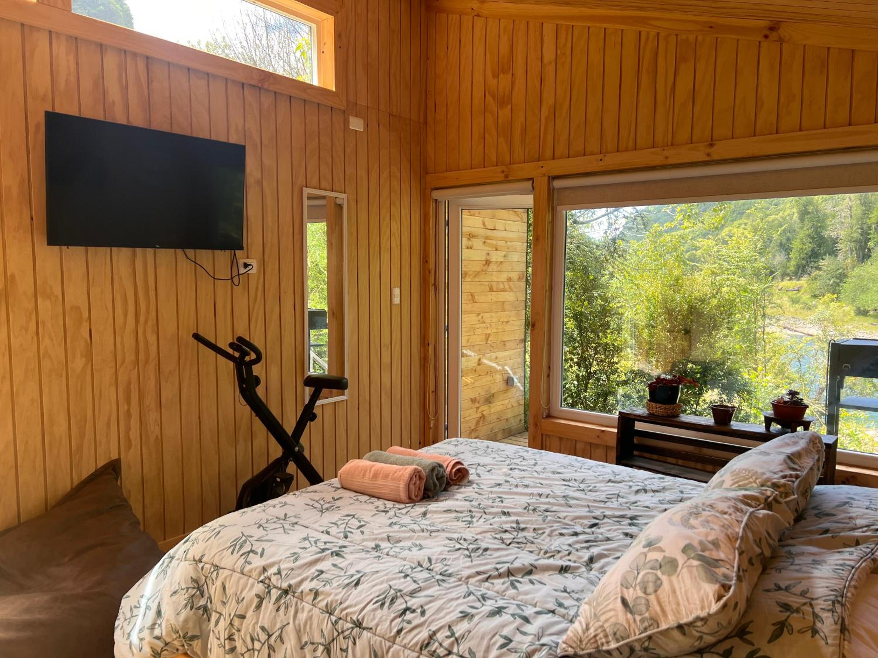 One-Bedroom House photo 1