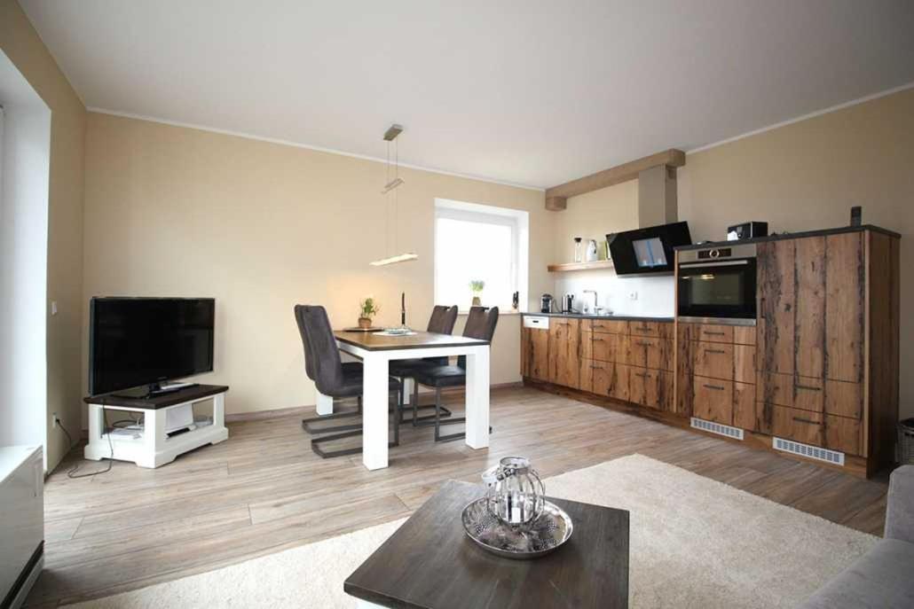 One-Bedroom House photo 2