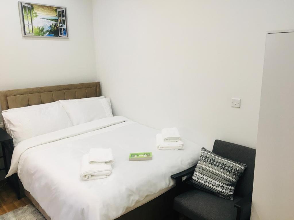 Studio Apartment photo 2