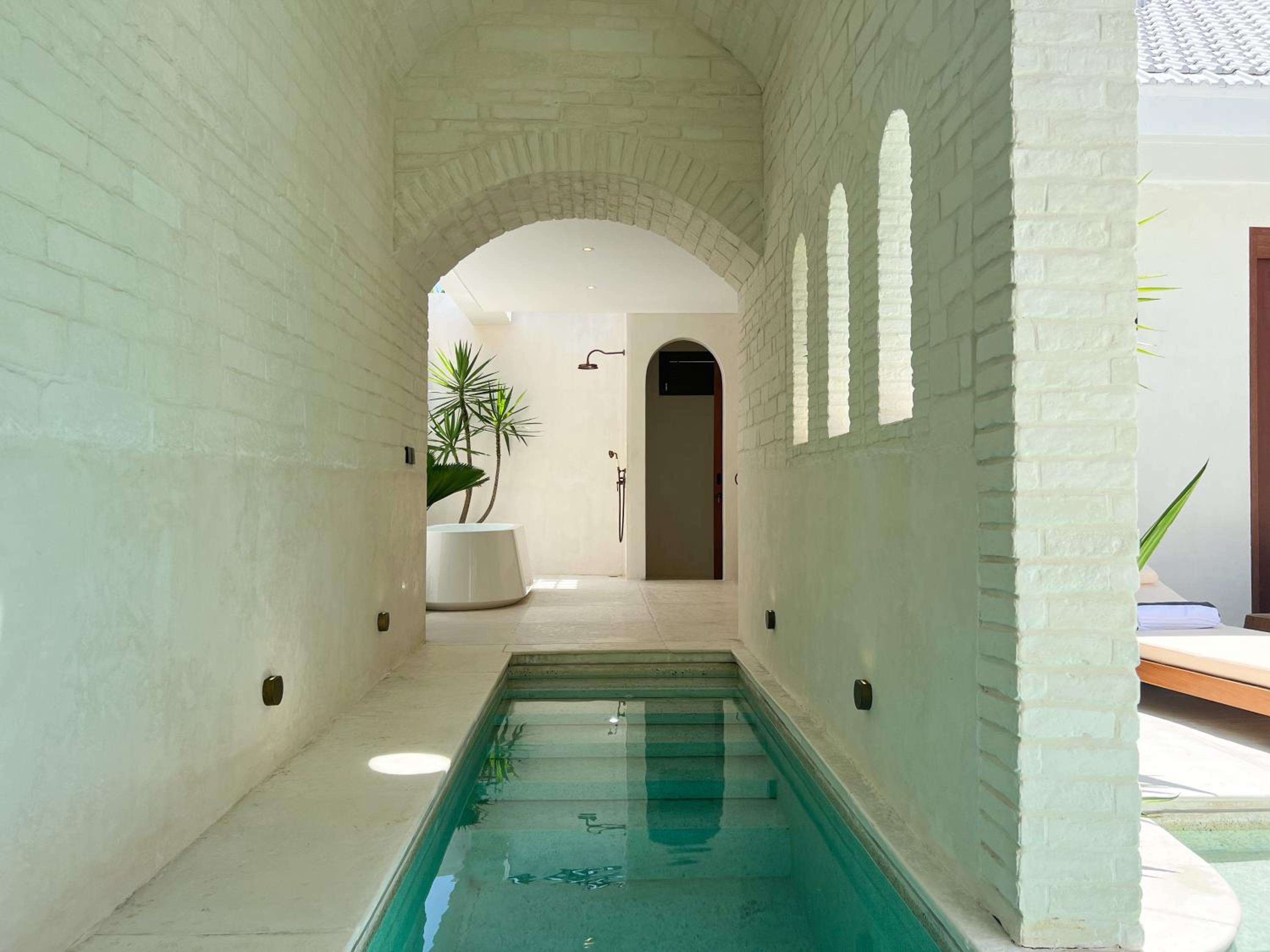 Villa with Private Pool - Photo 5