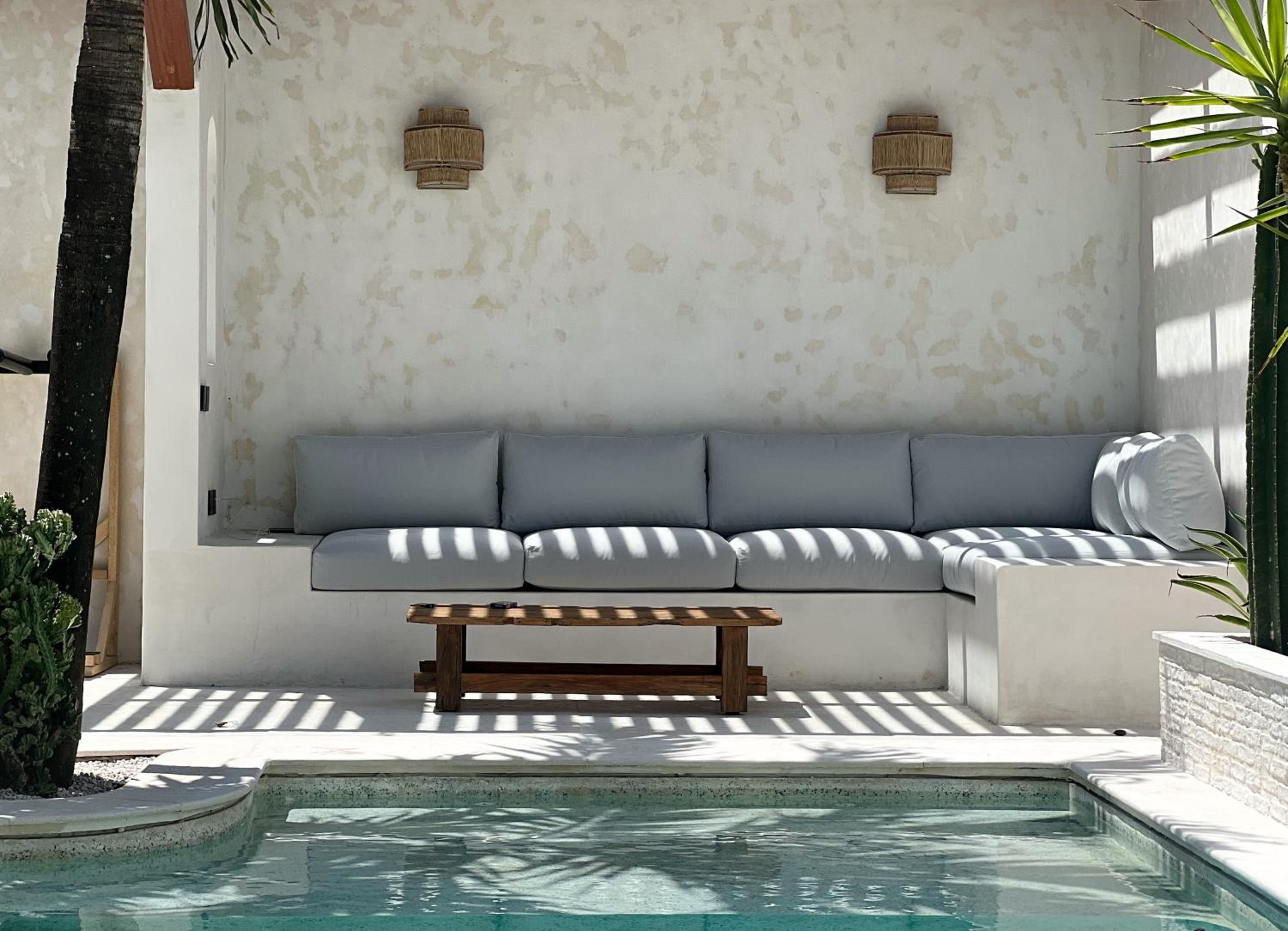 Villa with Private Pool - Photo 4