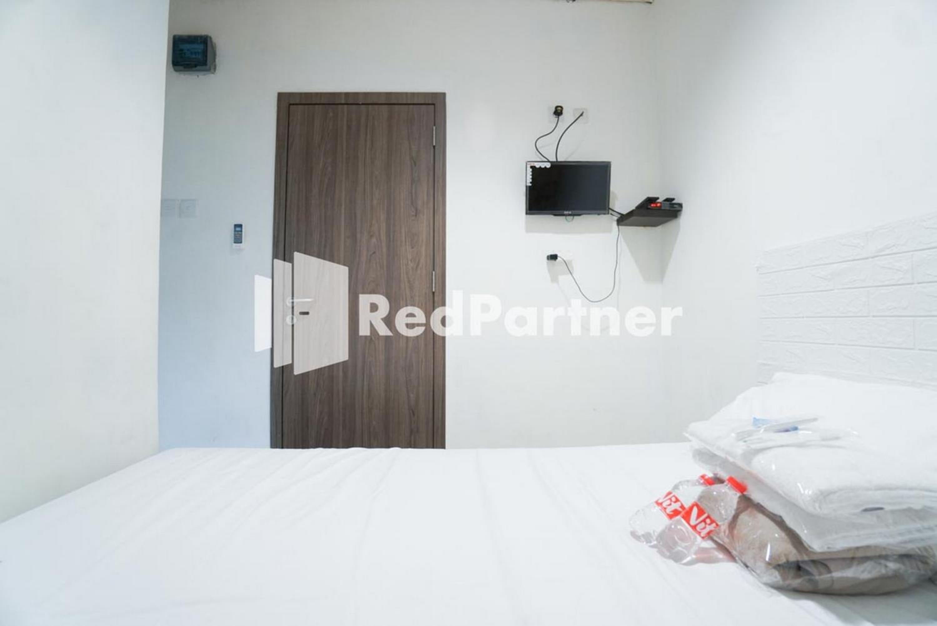 Deluxe Room - Photo 3