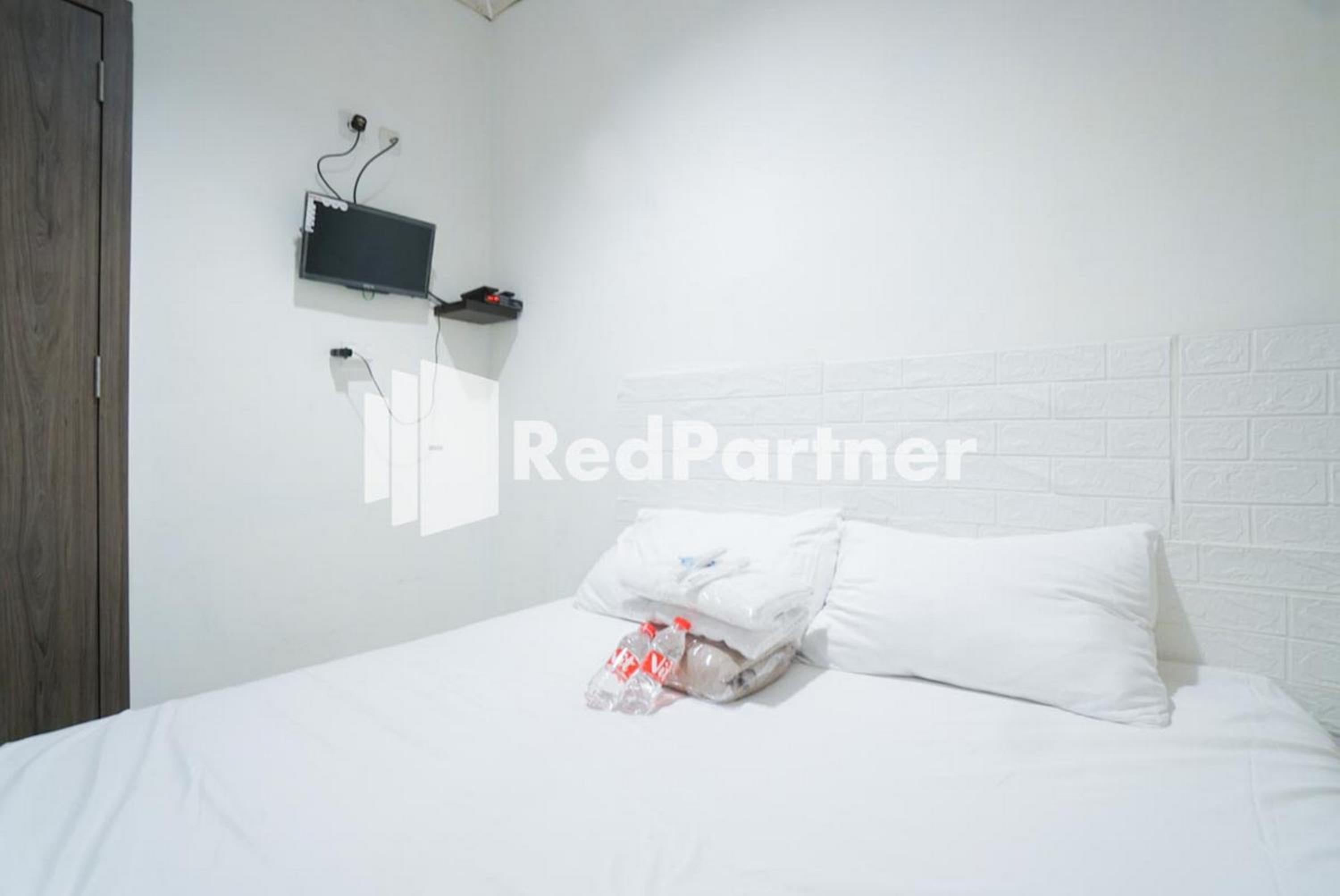 Deluxe Room - Photo 6