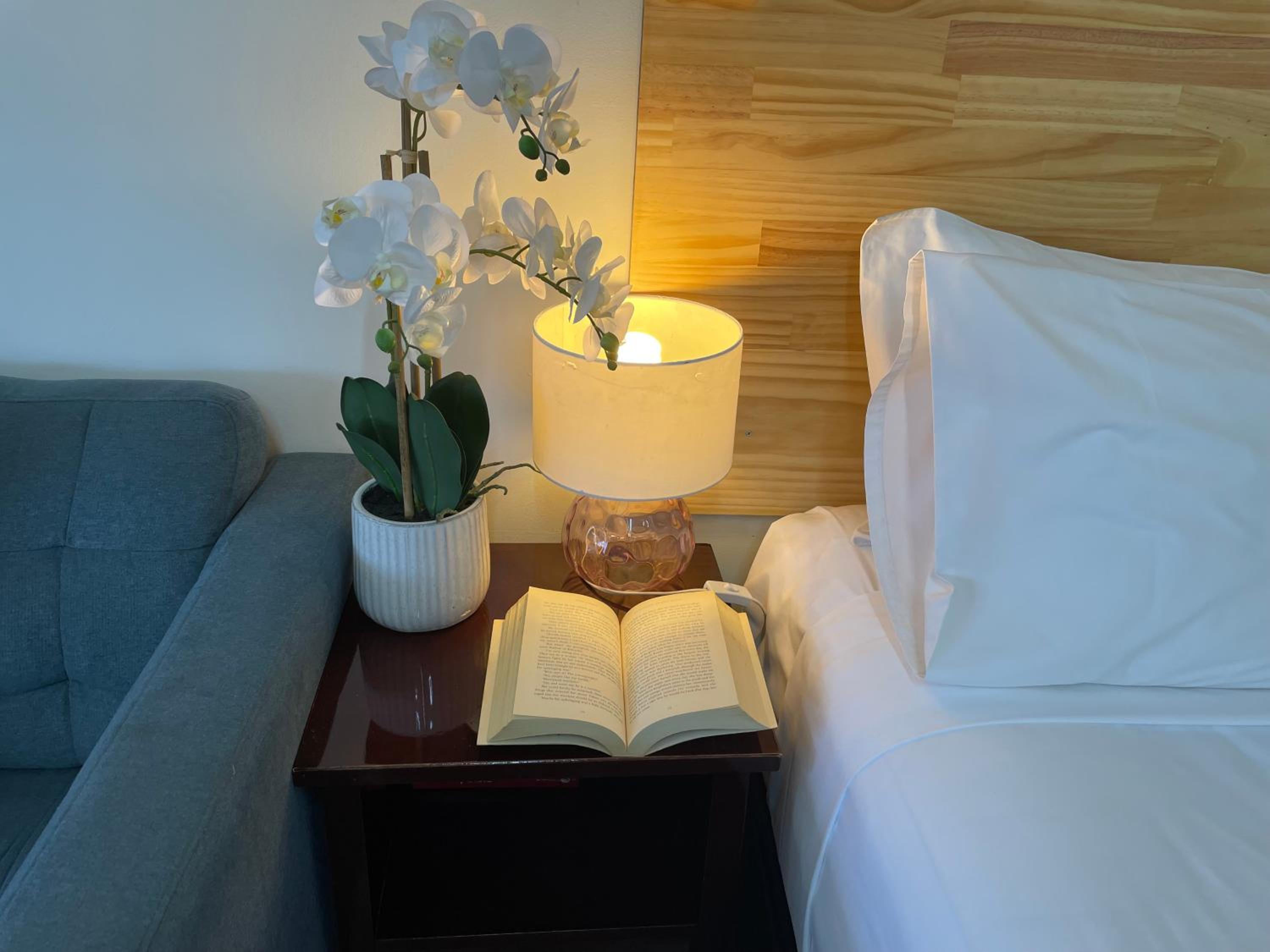 Queen Room photo 1