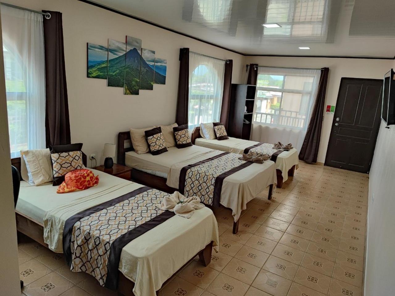 Basic Triple Room