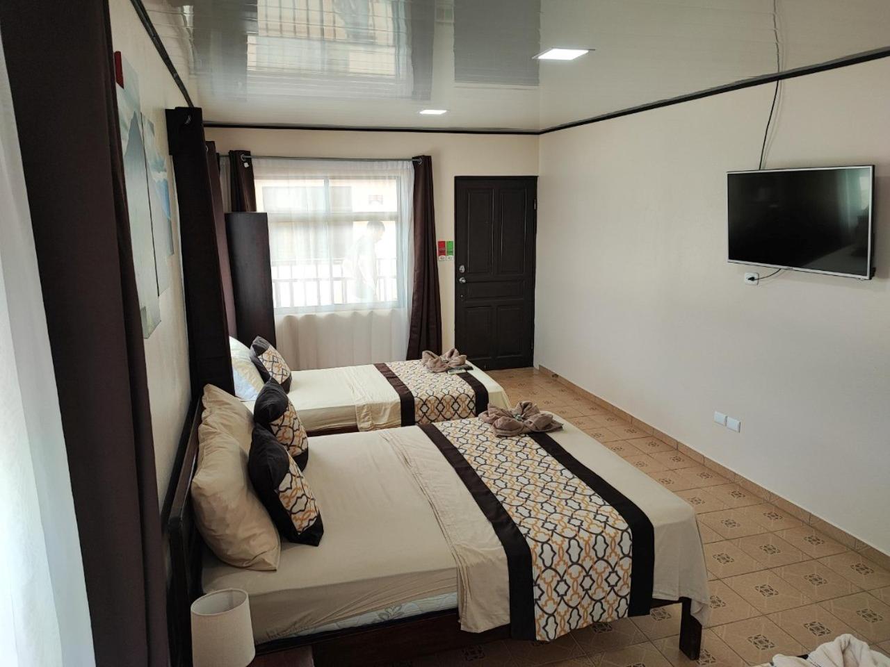 Basic Triple Room photo 3