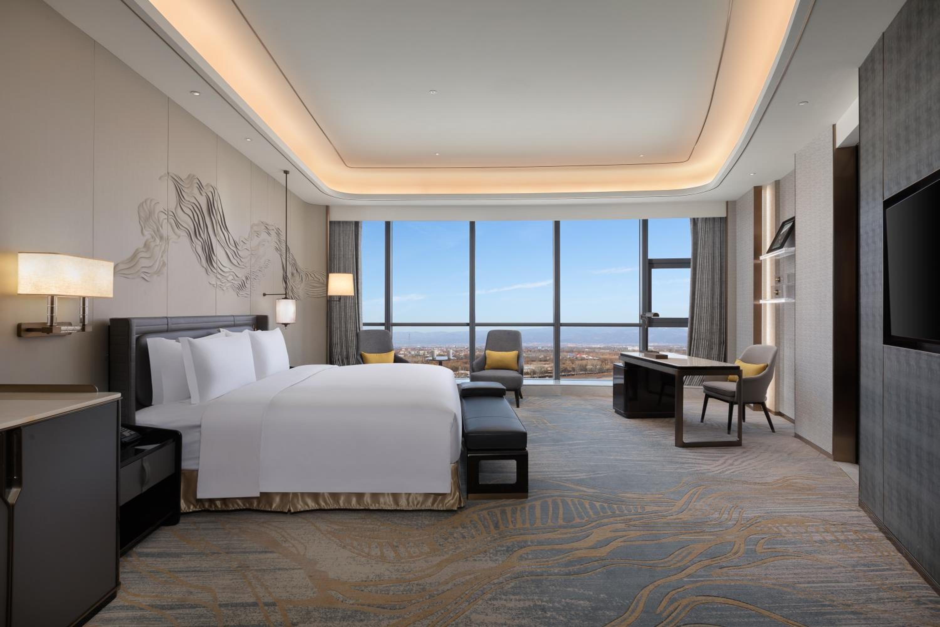 Superior King Room - Photo 1