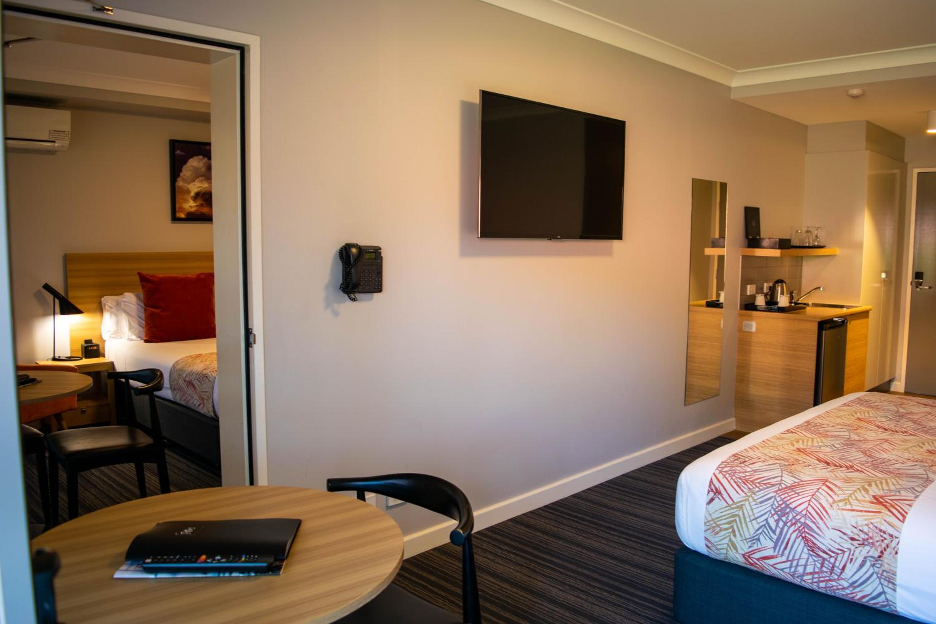 Interconnecting - King Rooms
