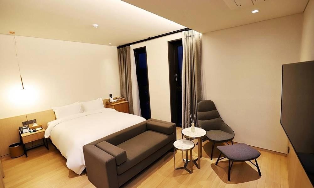 Deluxe Double Room photo 2
