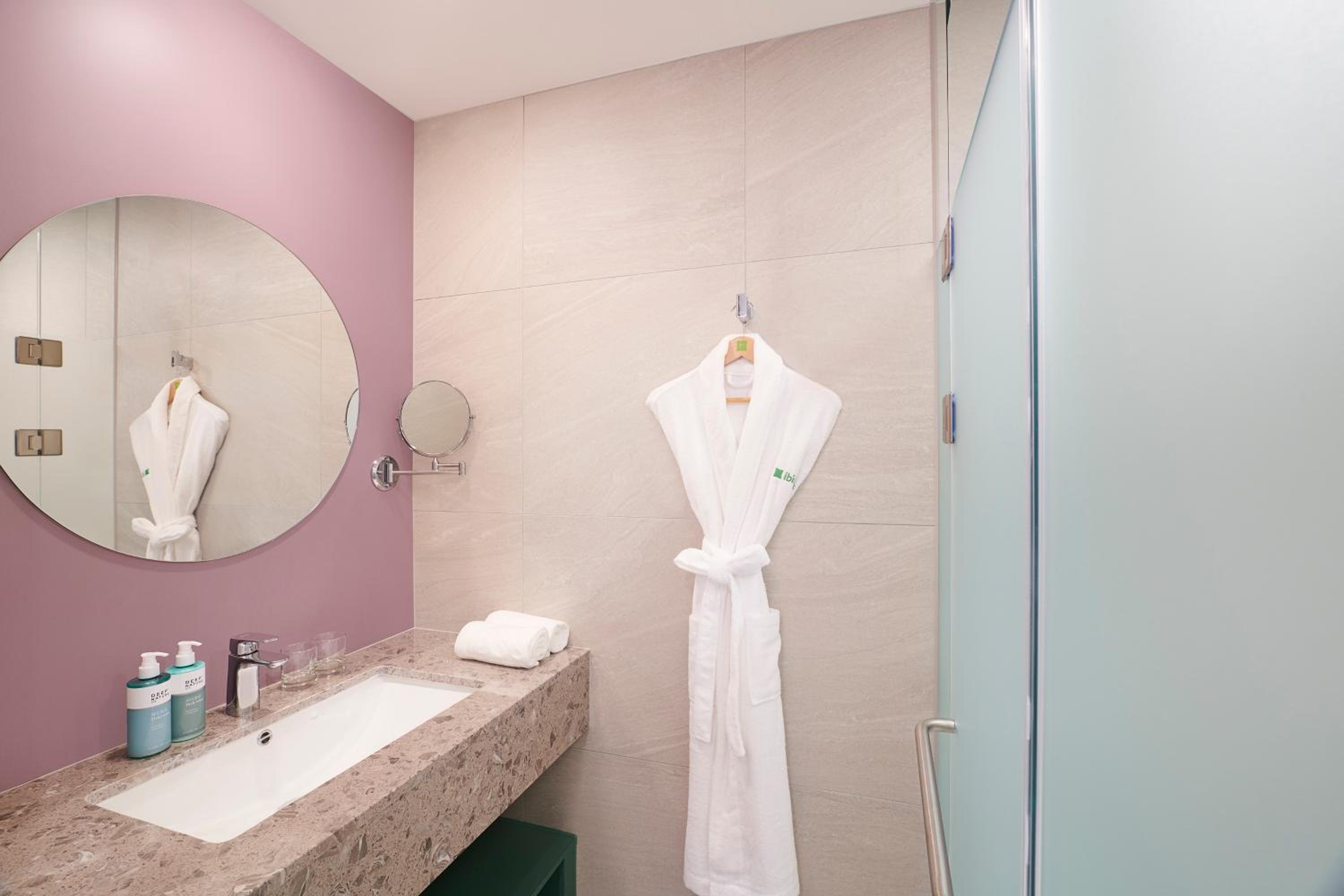 Deluxe Double Room - Photo 6