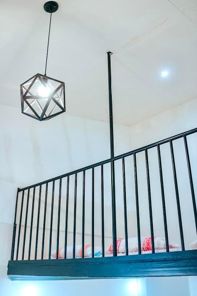 Superior Family Room - Photo 12