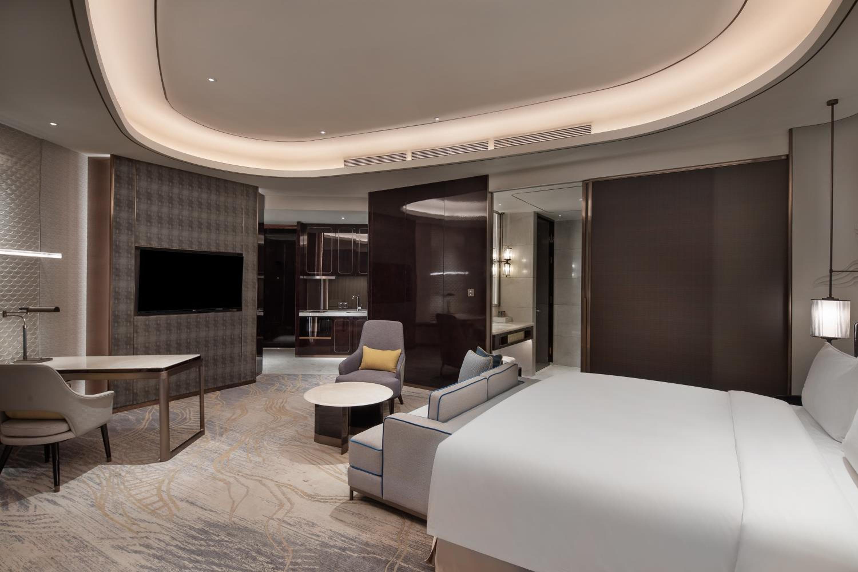 Family Deluxe Suite - Photo 3