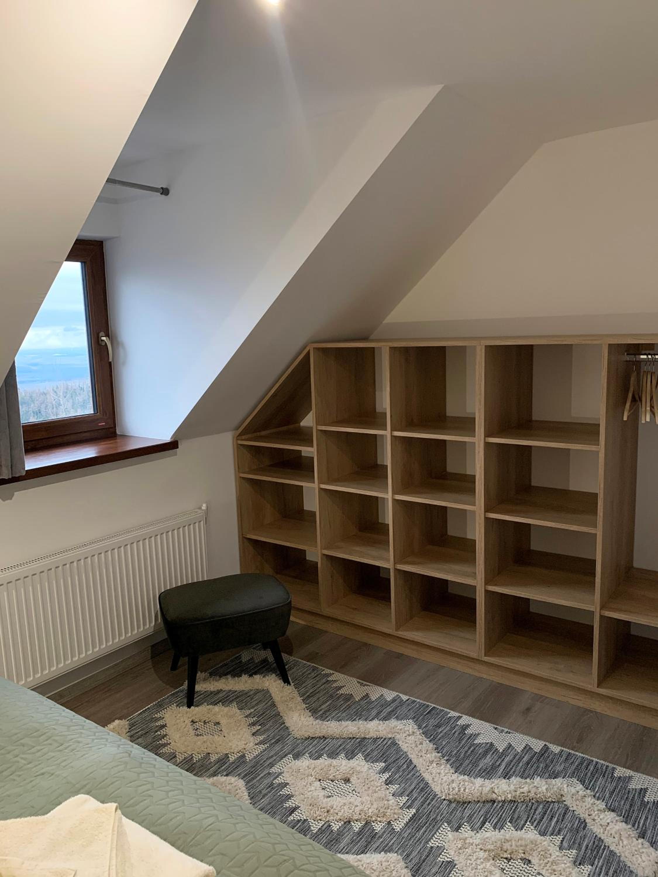 One-Bedroom Suite with Balcony (2 Adults) - Photo 11