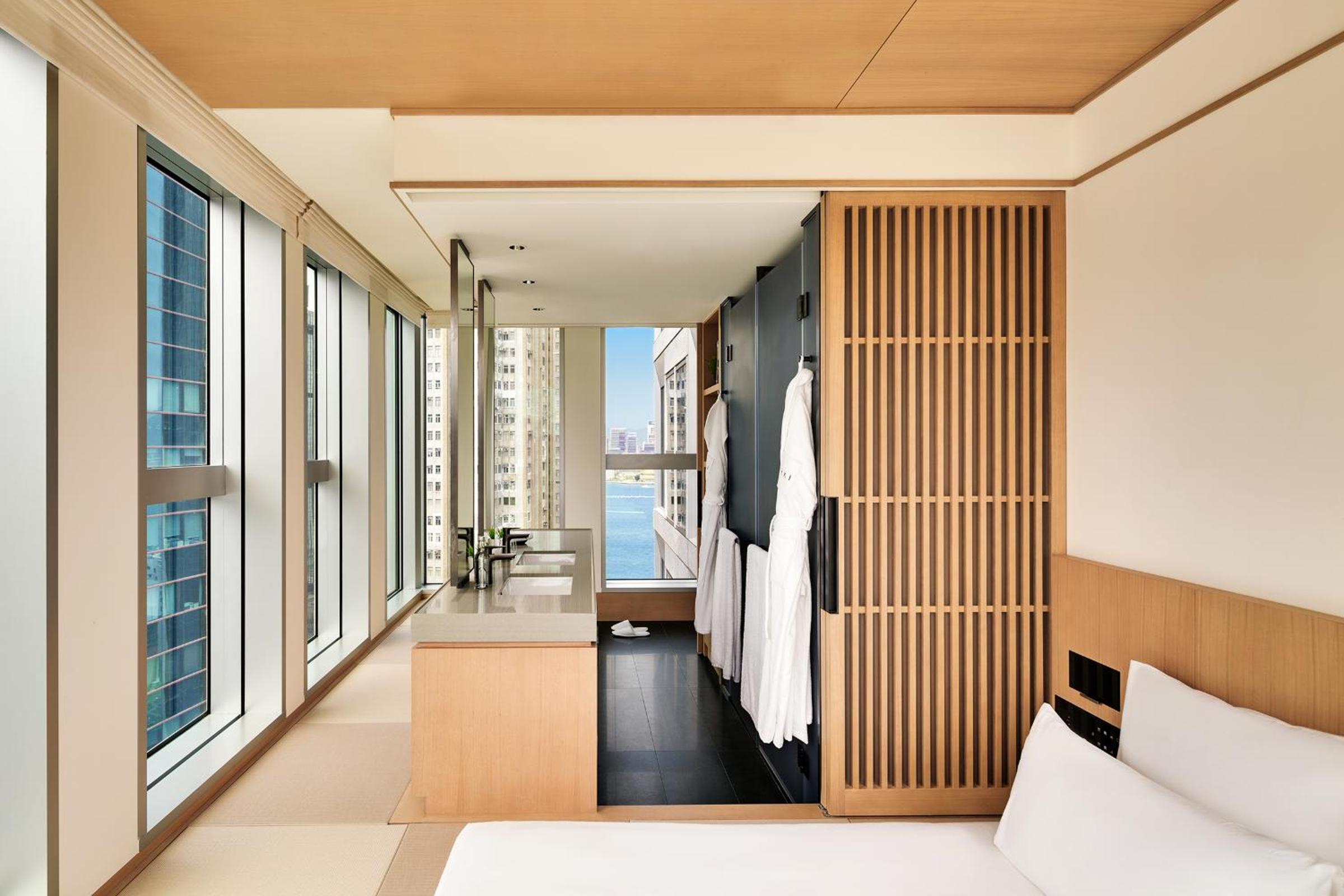 Deluxe King Room - Japanese-style Tatami photo 2