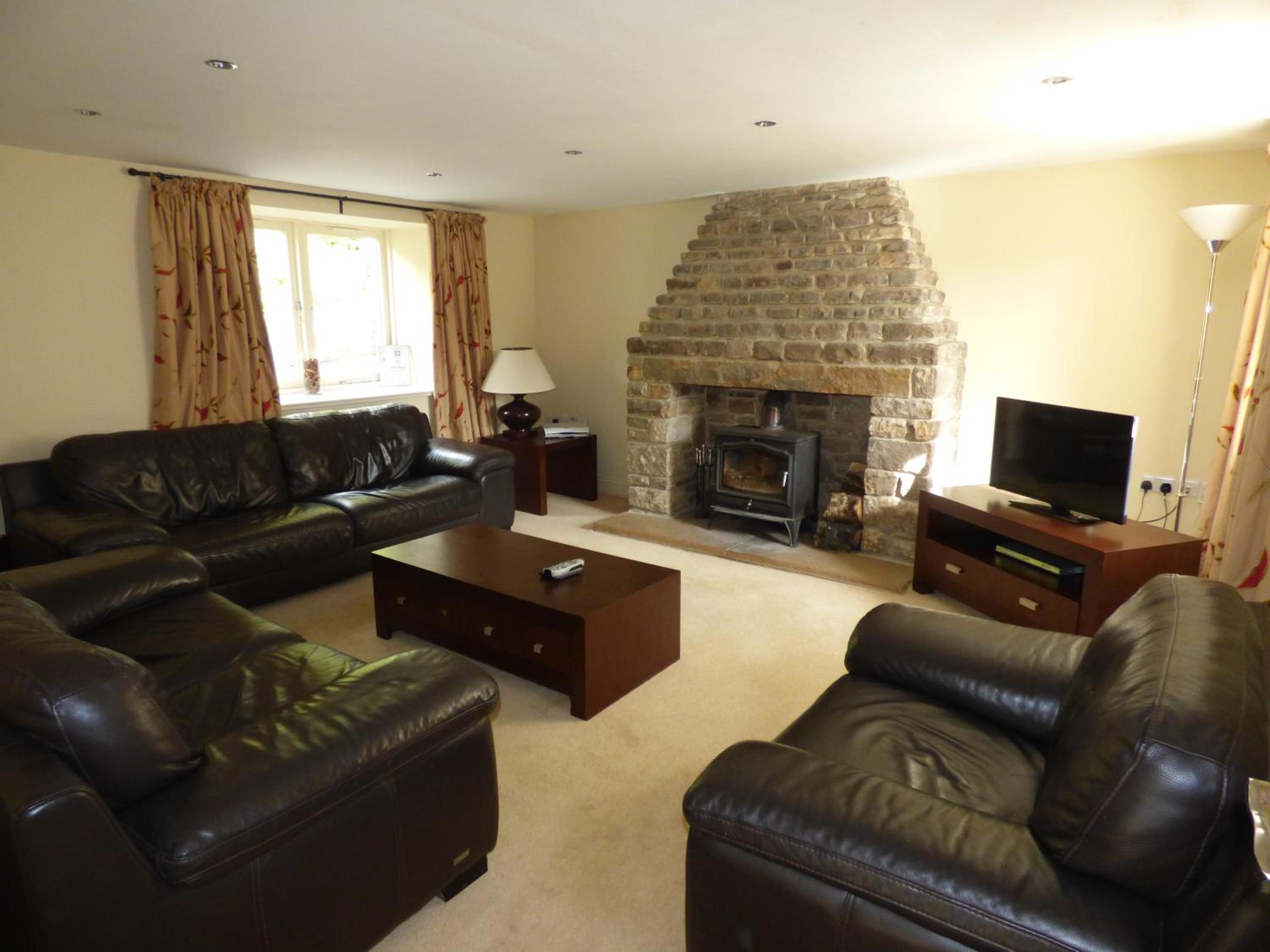 Three-Bedroom House photo 1