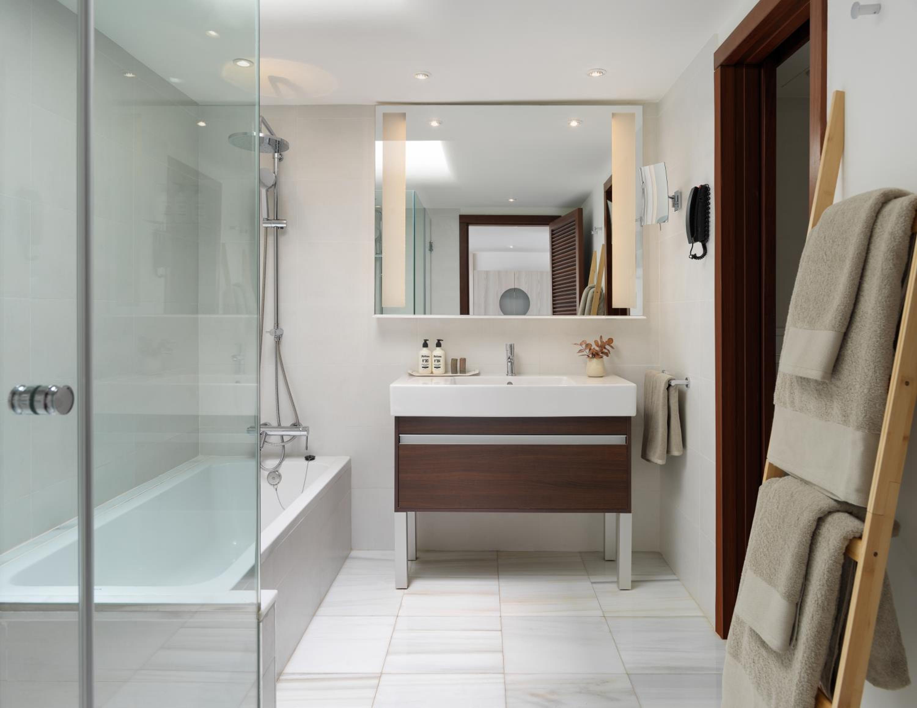 La Suite Reserva Frente al Océano con Jacuzzi photo
