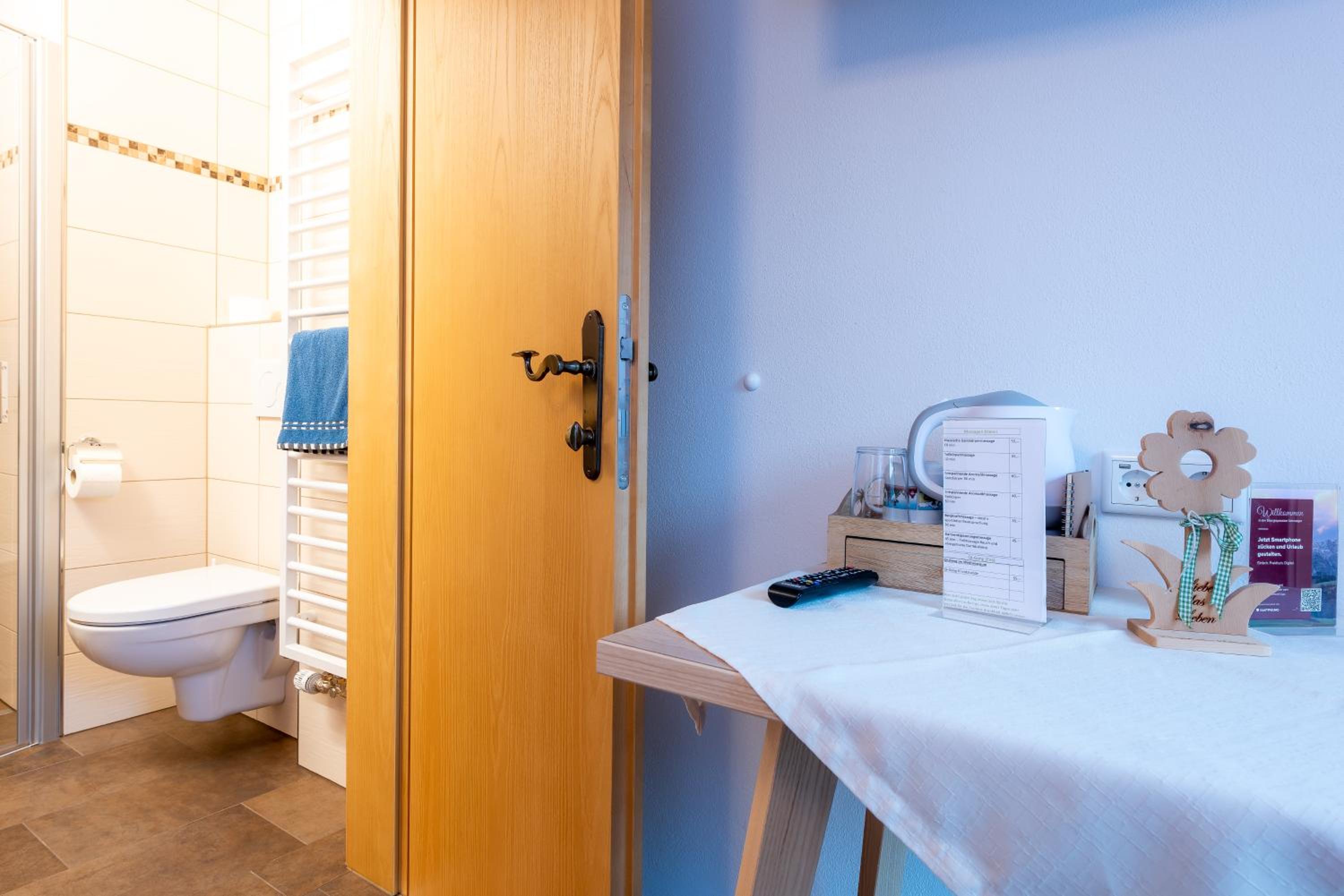 Single Room photo 2