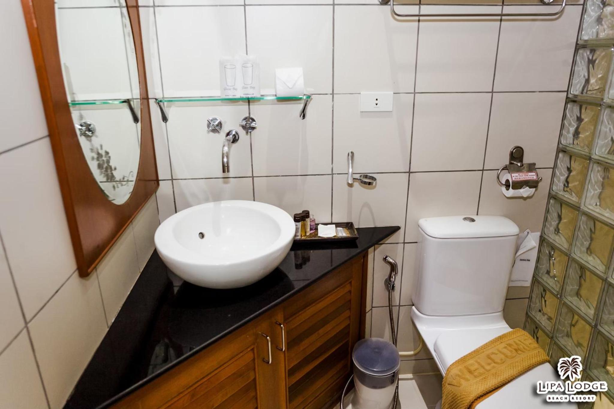 Superior Bungalow - Photo 8