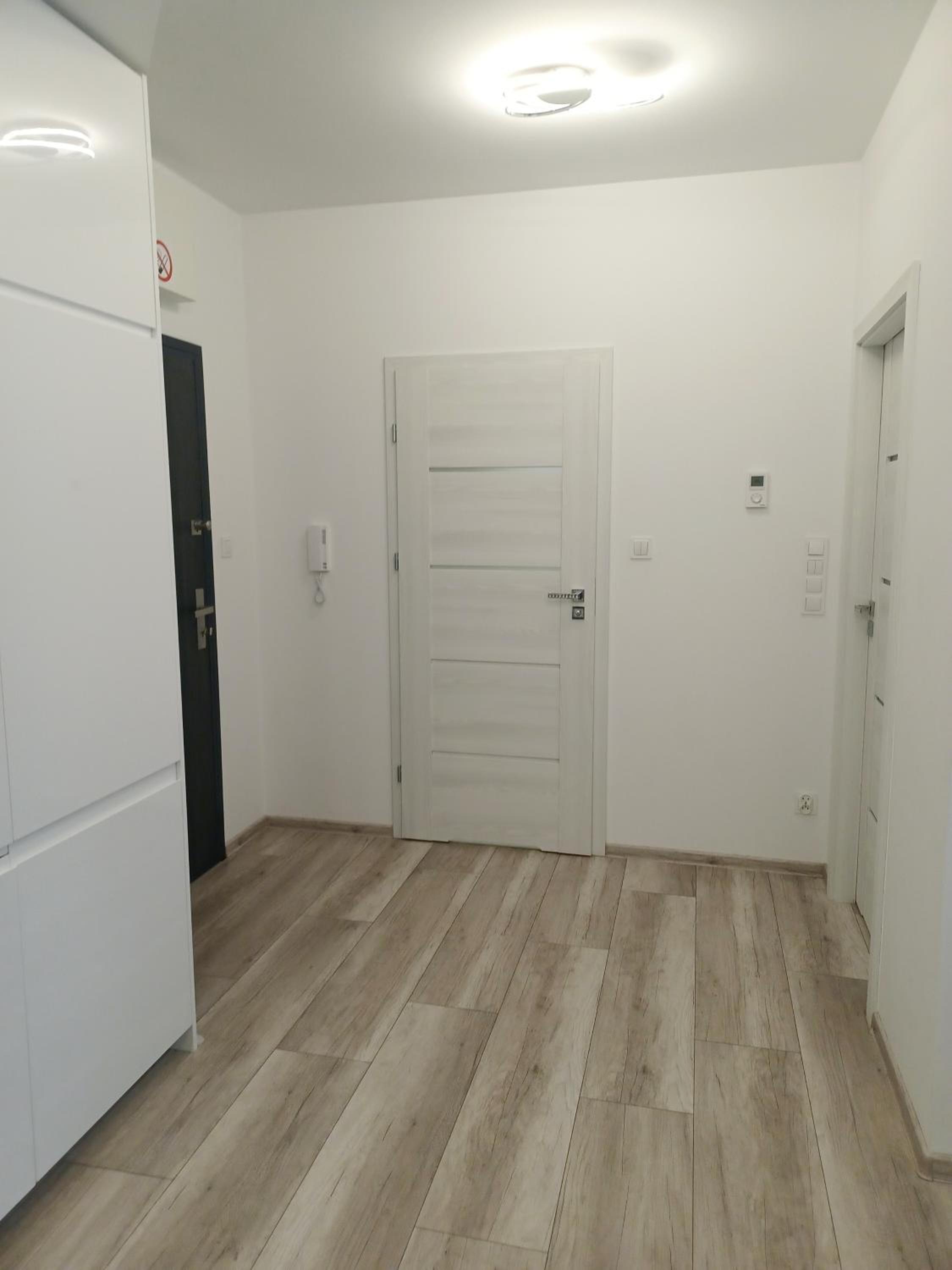 One-Bedroom Apartment - Photo 14