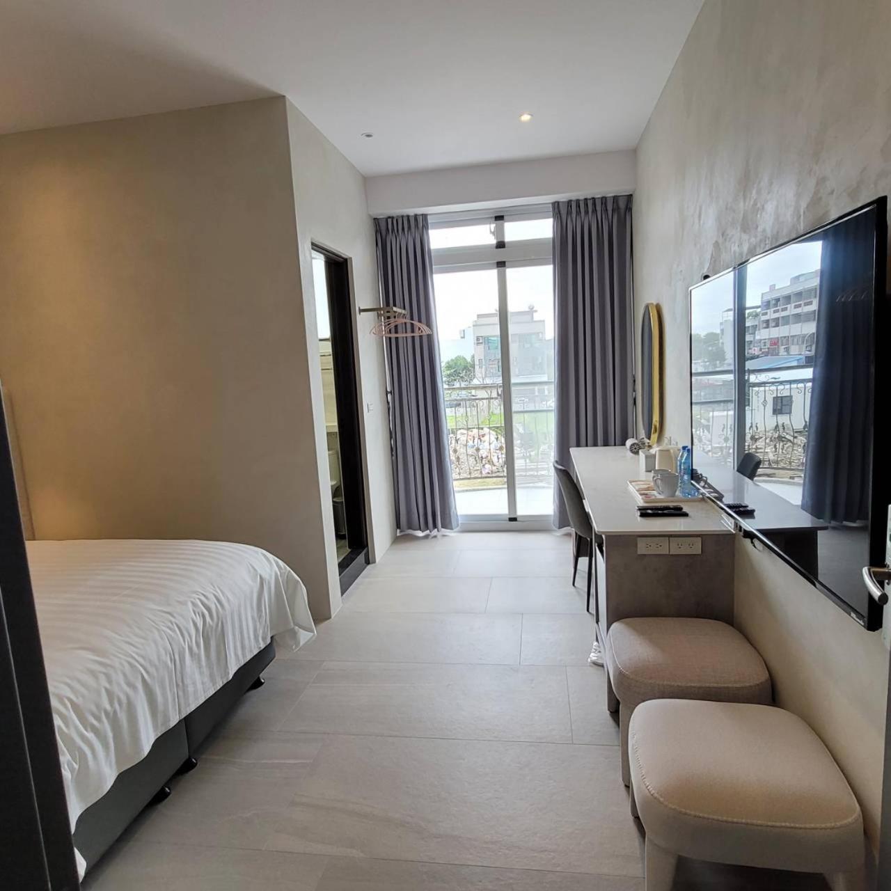Standard Double Room photo 2