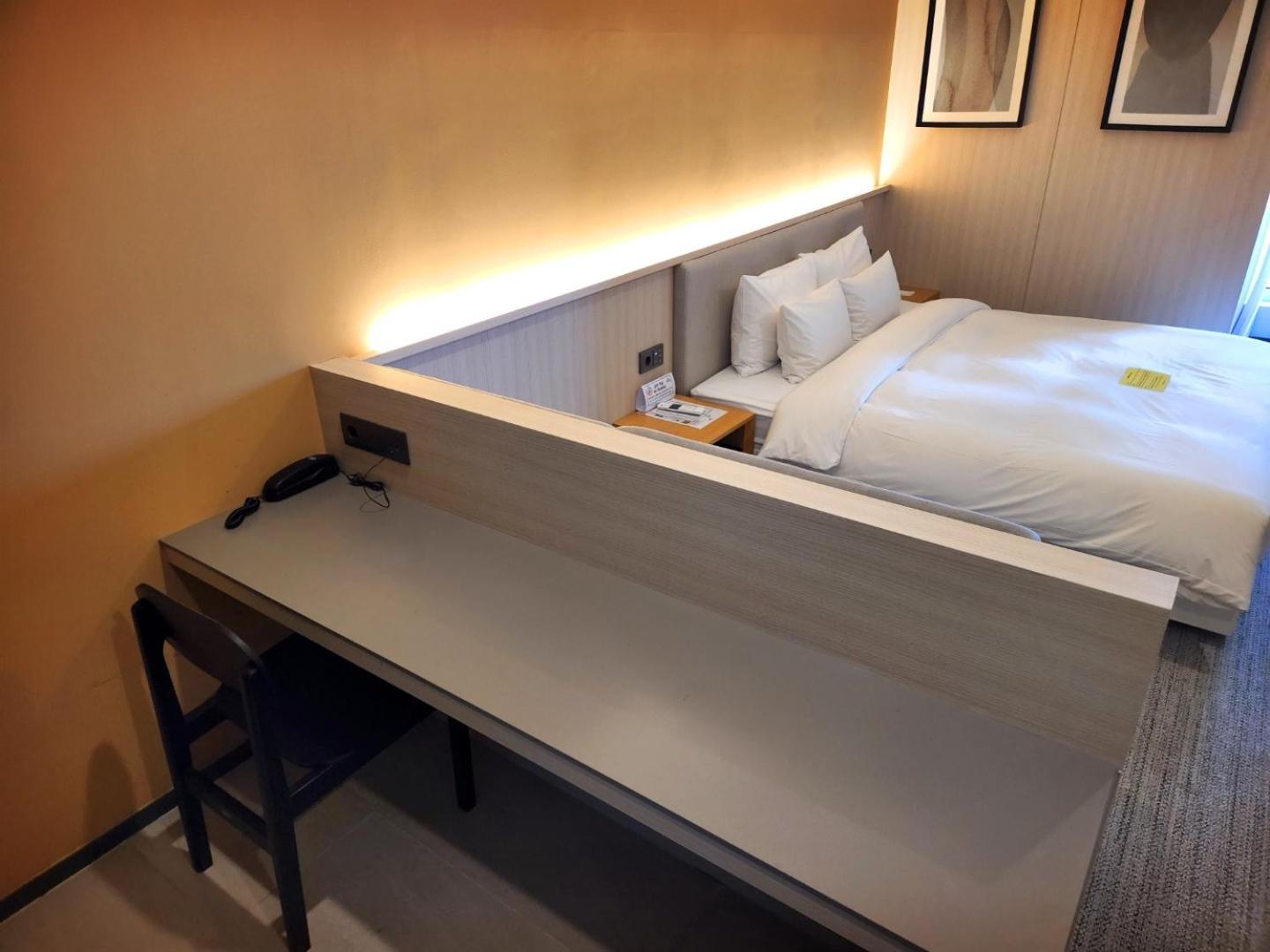 Premier Deluxe Room with Free access to Rooftop pool - Photo 14