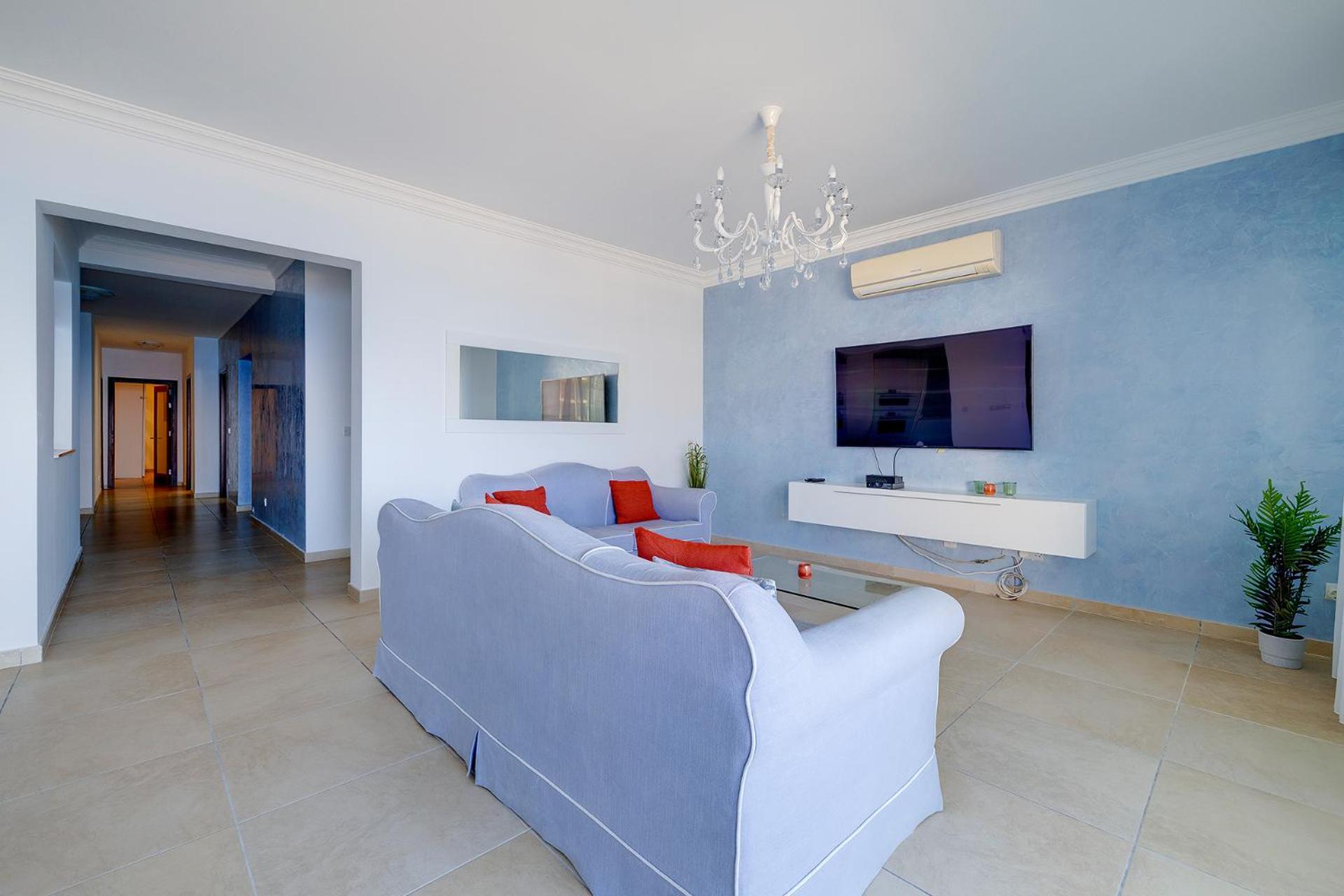 Apartment with Sea View