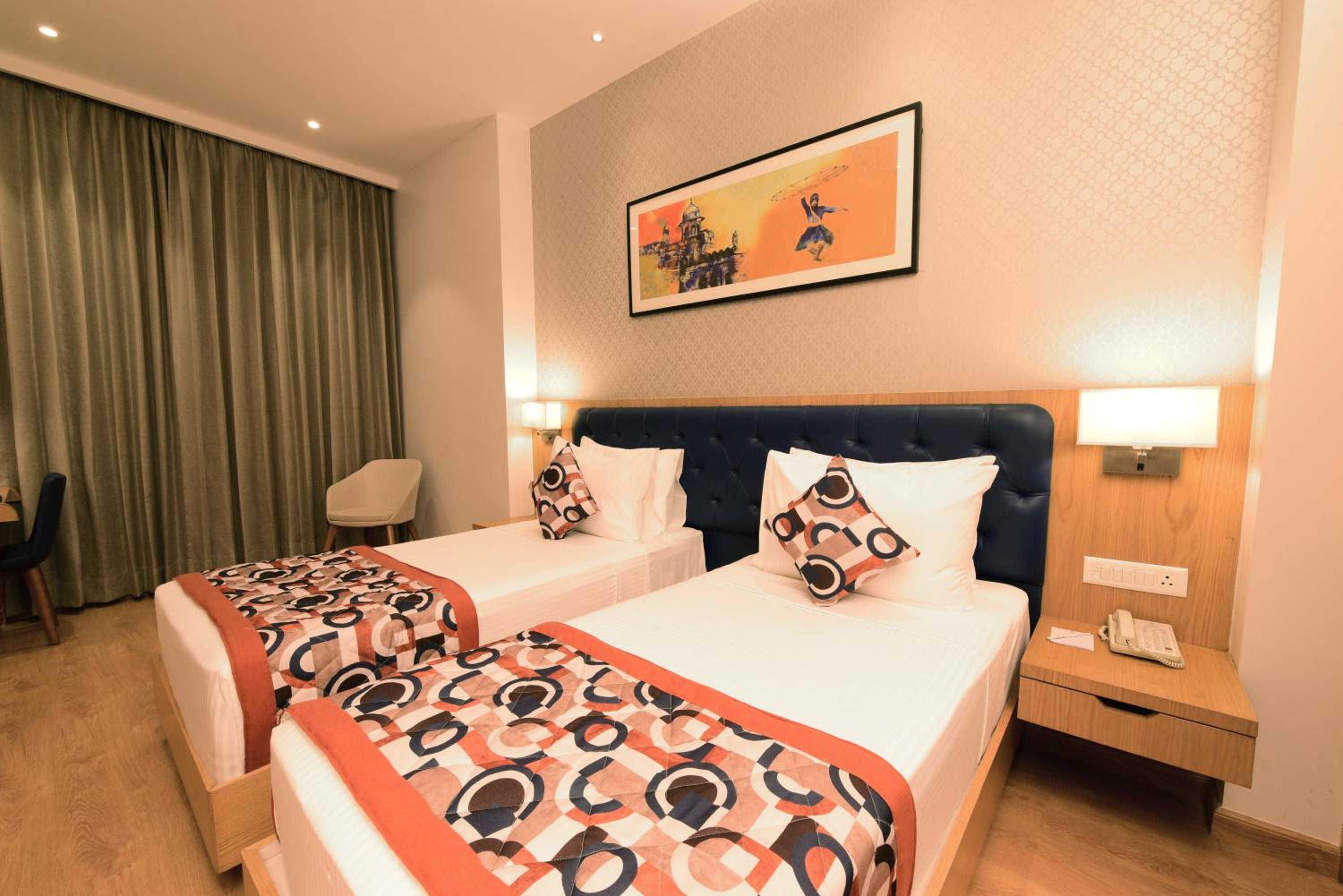 Standard Twin Room - Non-Smoking - Photo 1