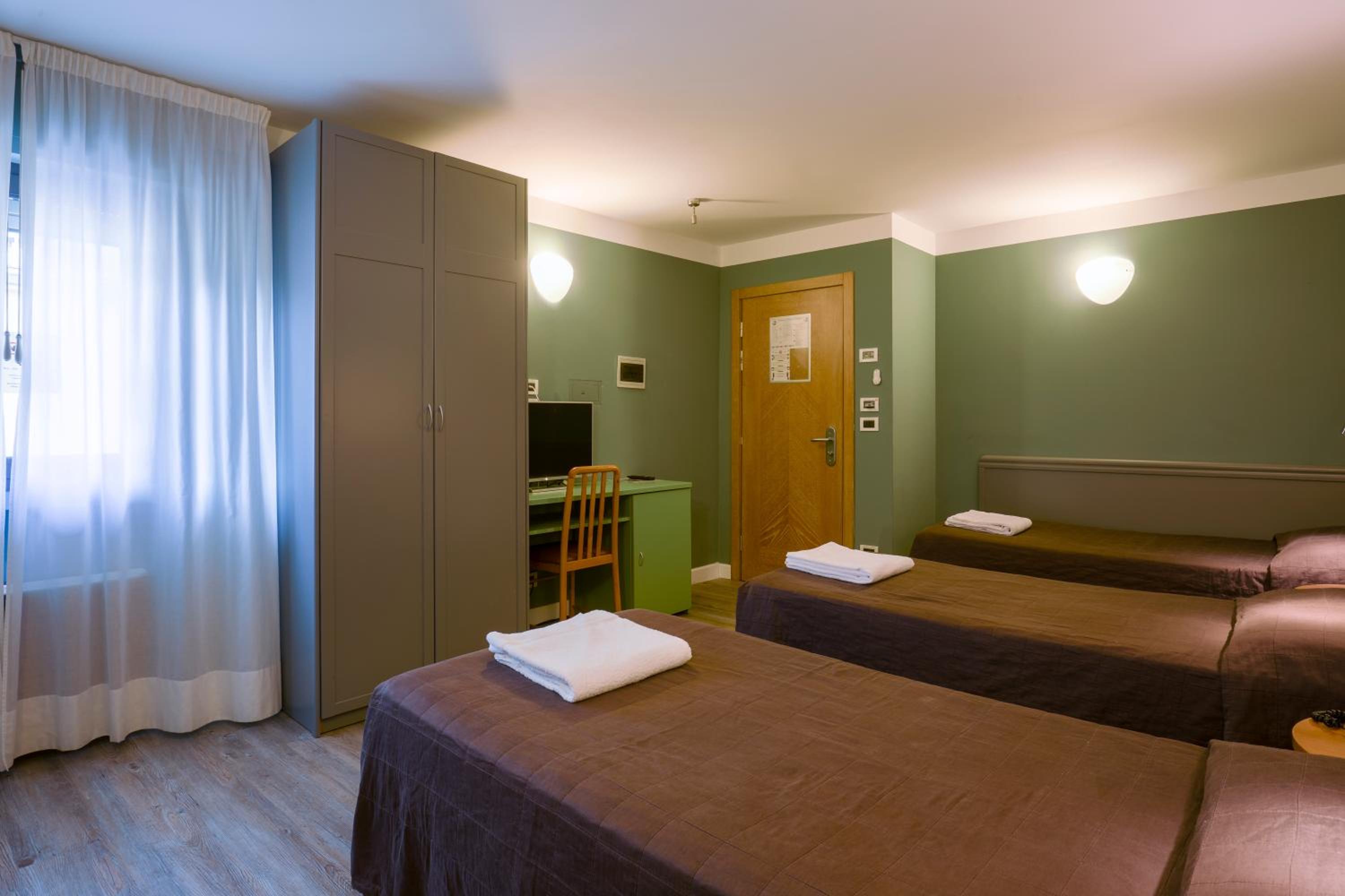 Deluxe Triple Room photo 1