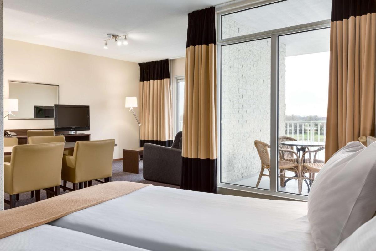 Junior Suite with View and Terrace photo 2