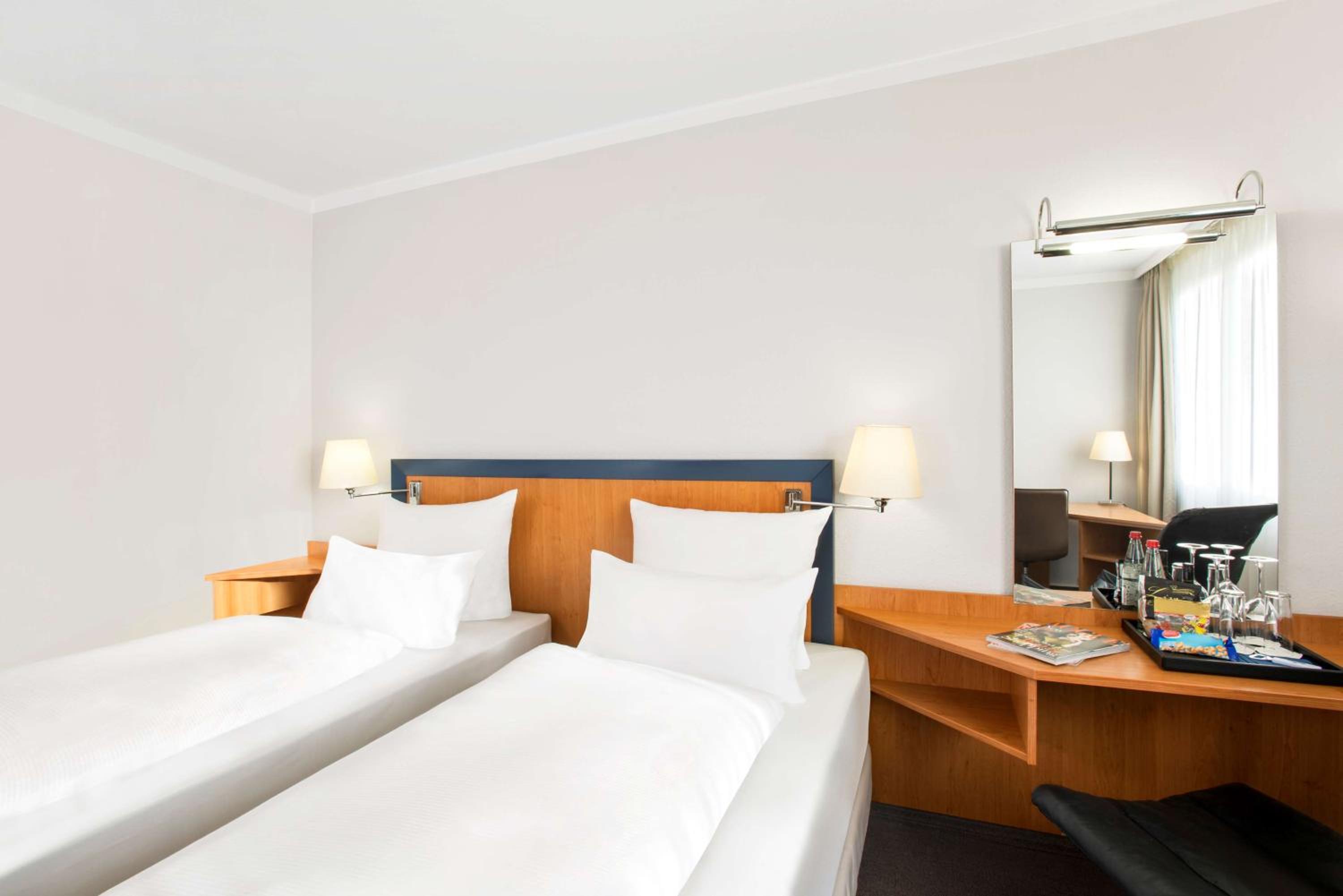 Superior Twin Room - Photo 3