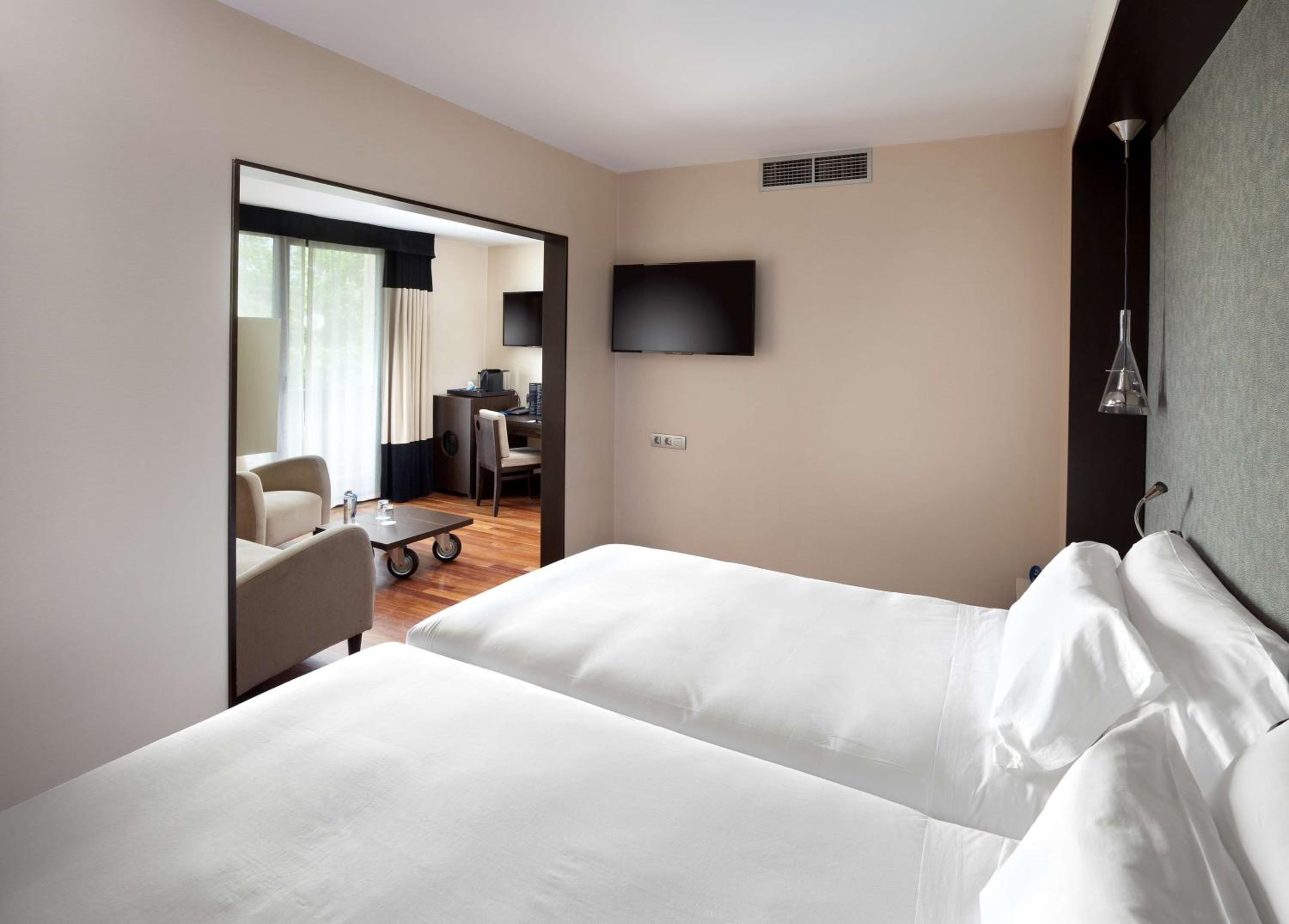 Superior Double or Twin Room - Photo 4