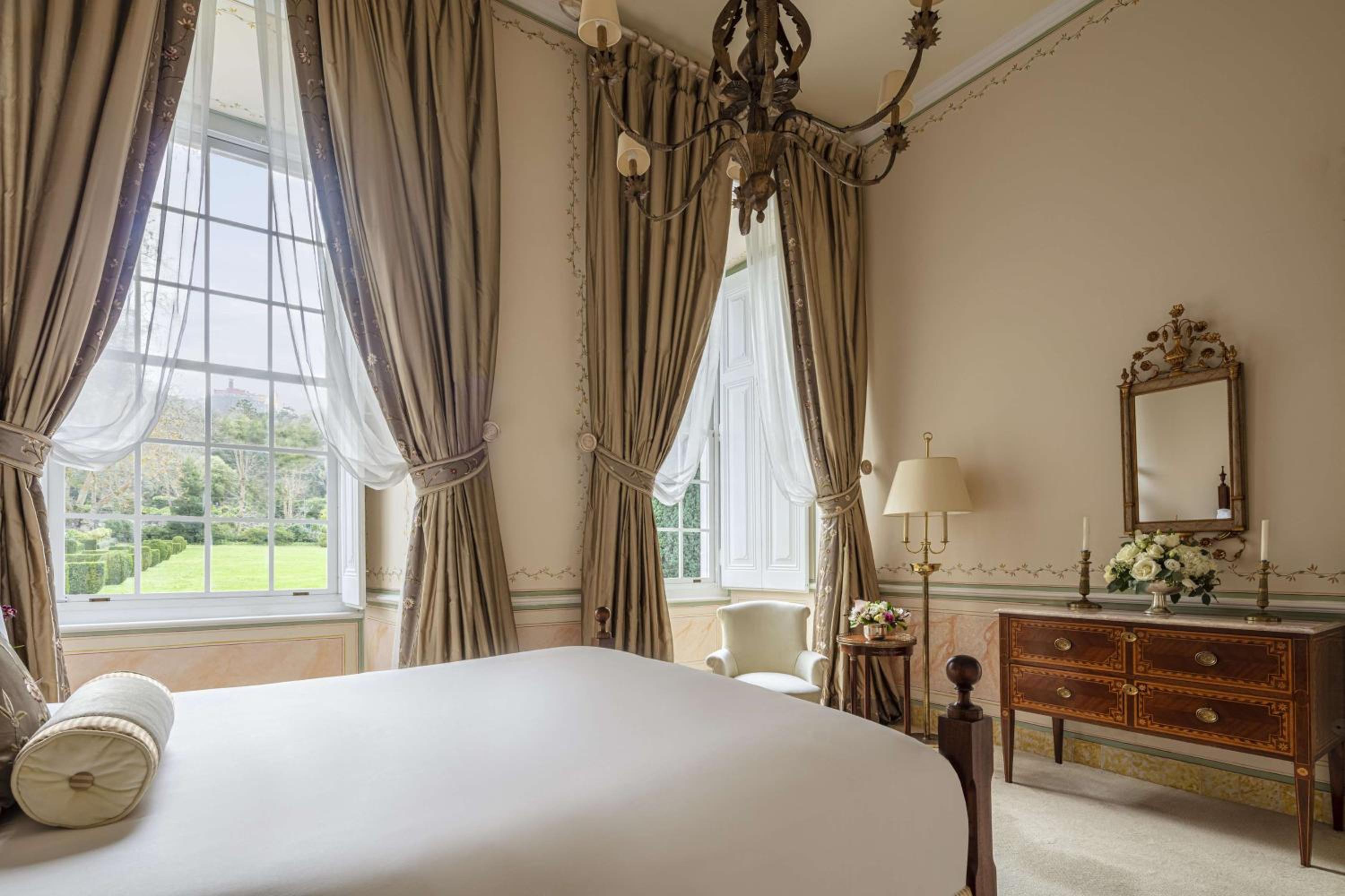 Royal Suite - Photo 1