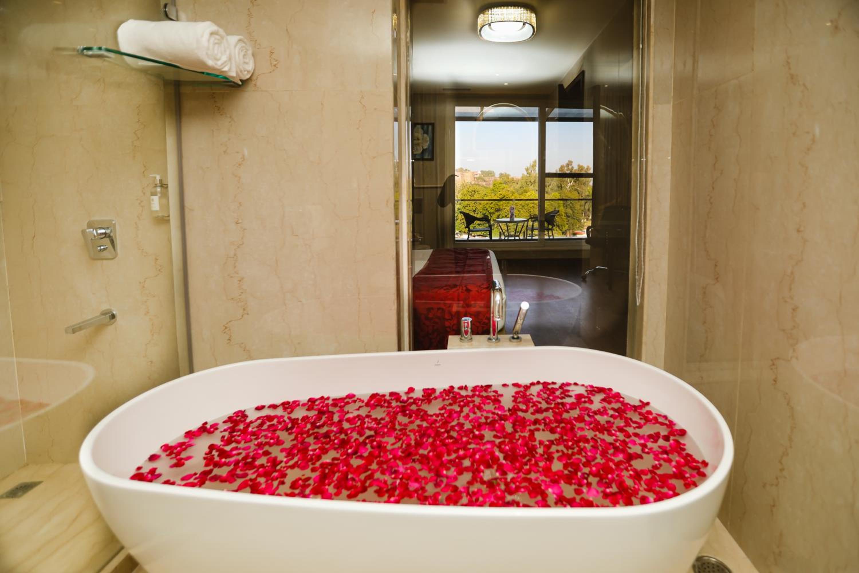 Premium Fort View Room With Bathtub - Photo 2