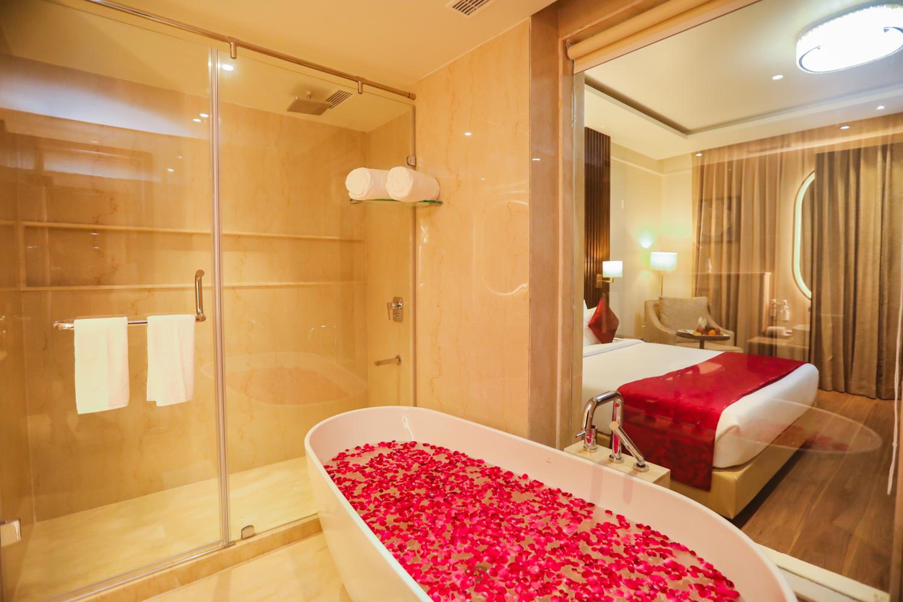 Premium Fort View Room With Bathtub - Photo 4