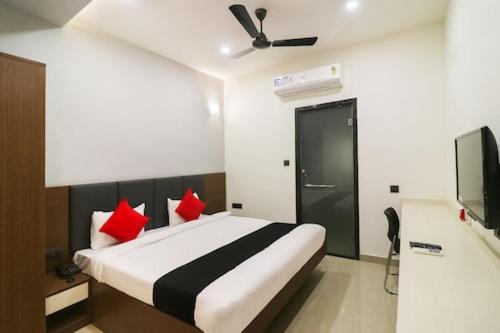 Deluxe Room - Photo 4