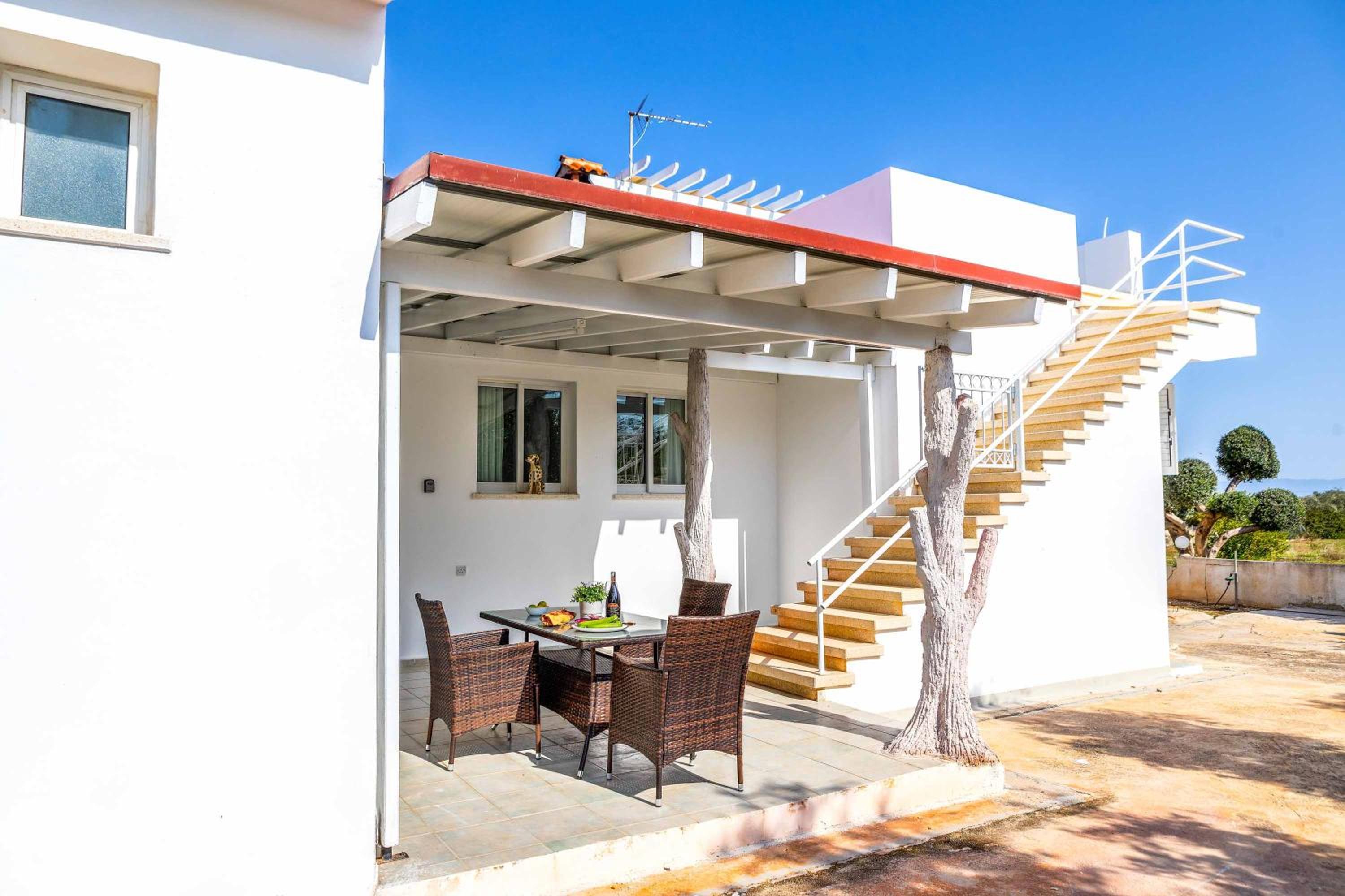 Villa photo 3