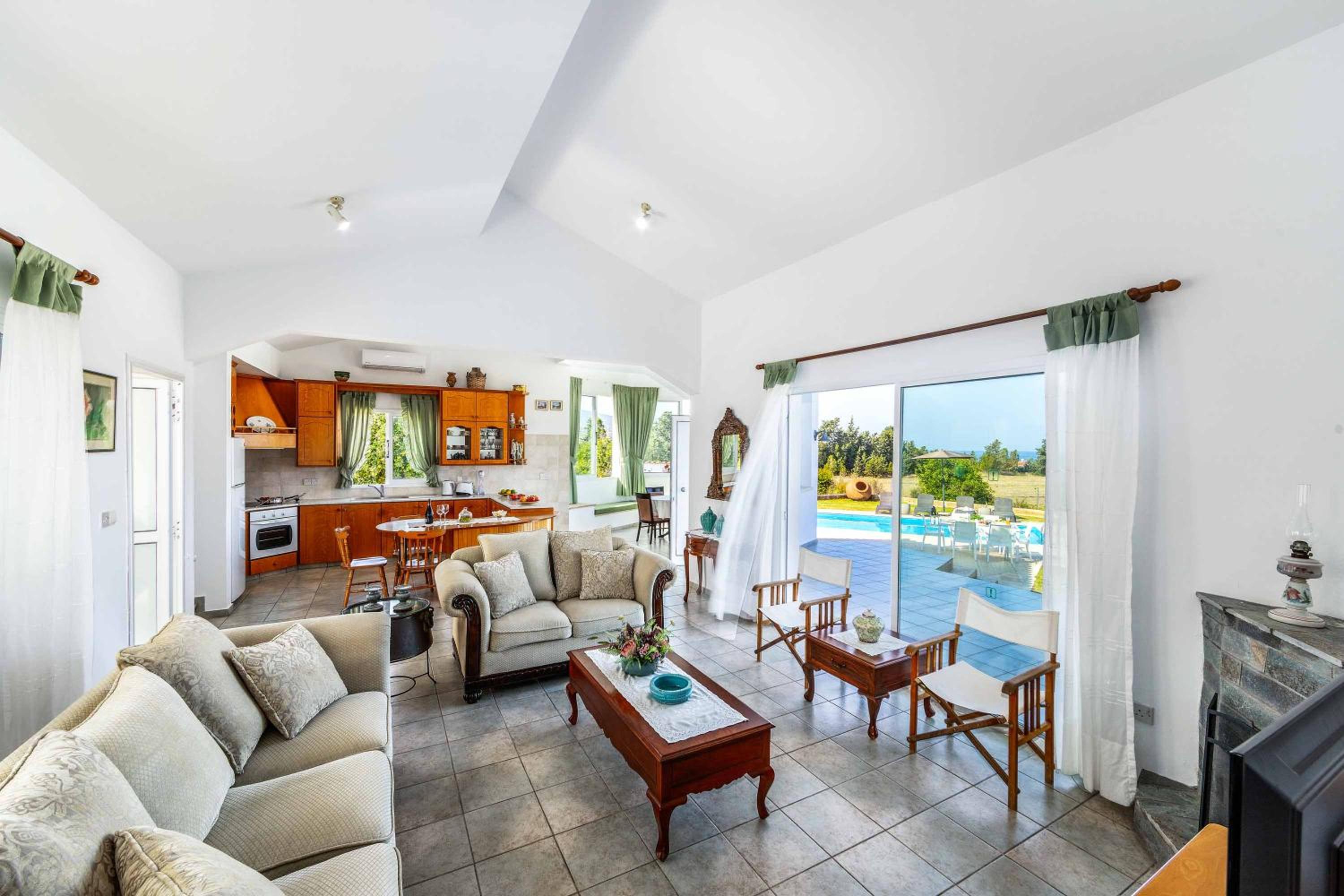 Villa photo 1