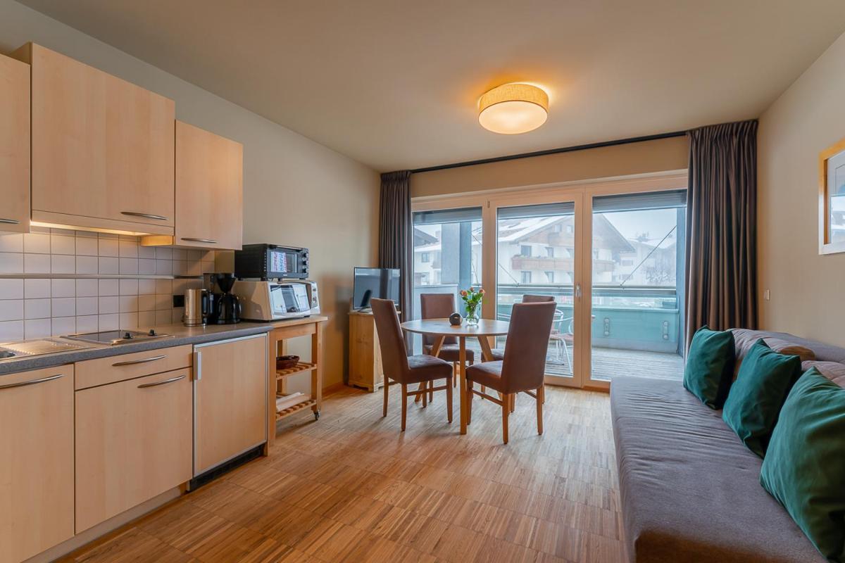 One-Bedroom Apartment with Terrace photo 2