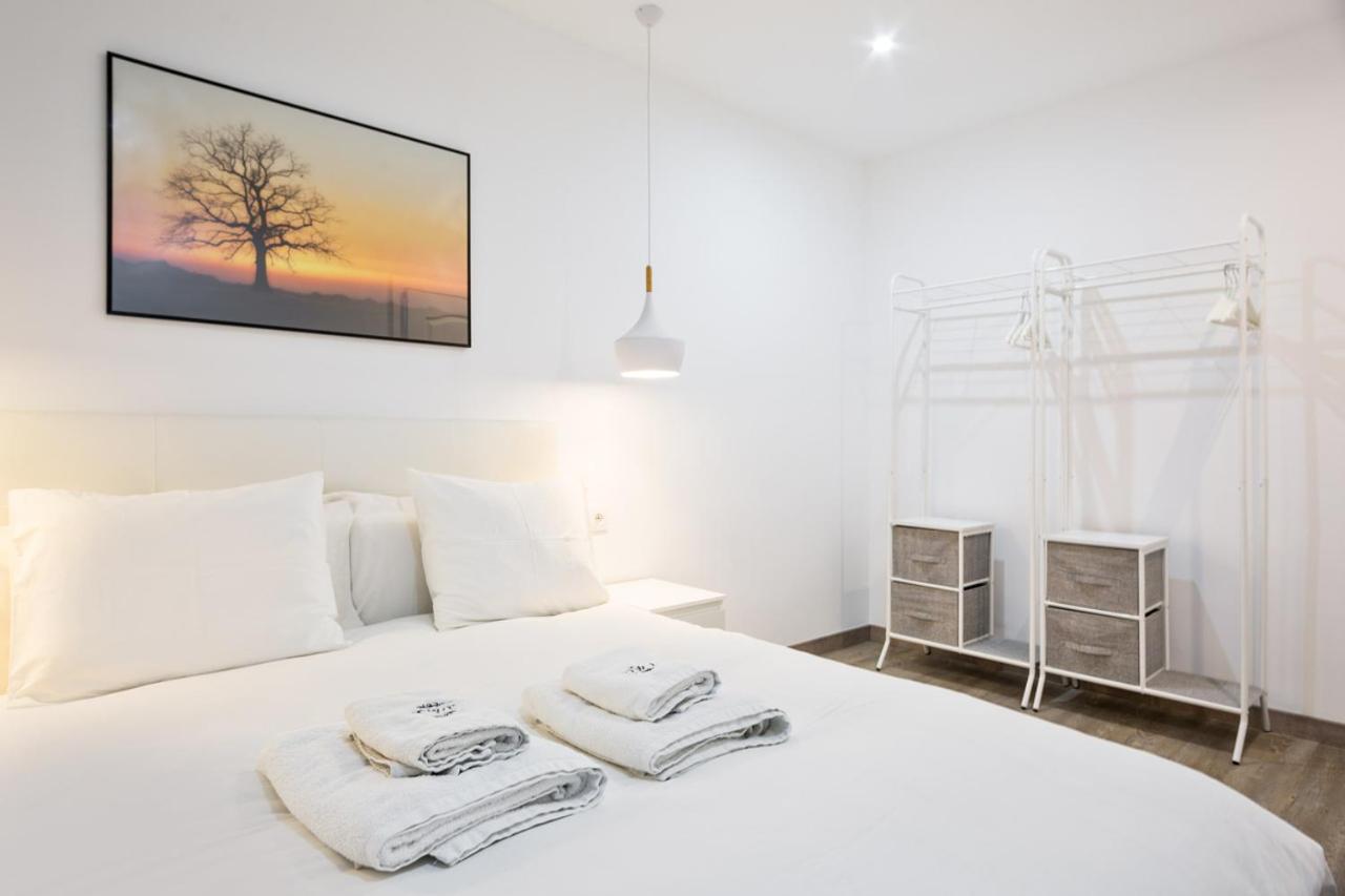 Apartamento con Balcón GE1