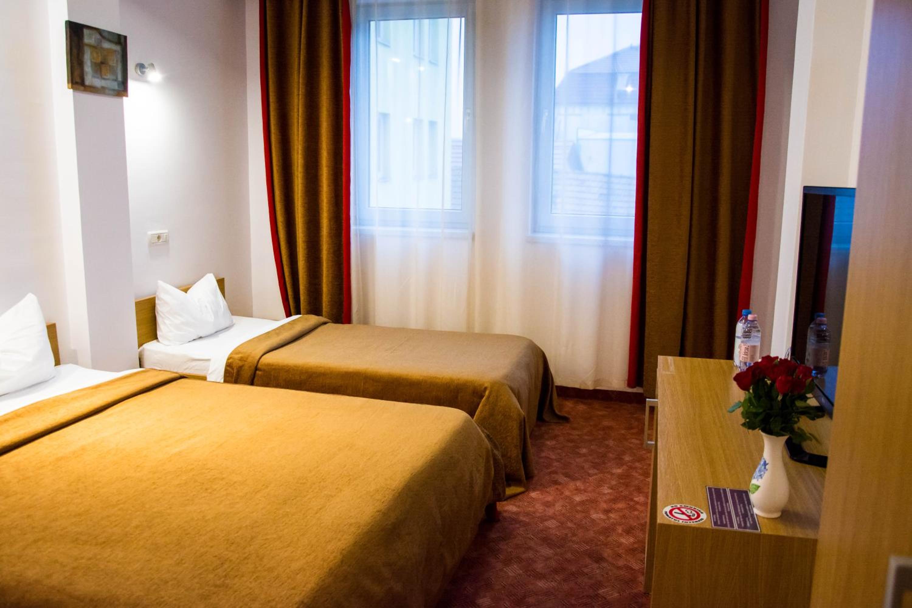 Triple Room photo 2