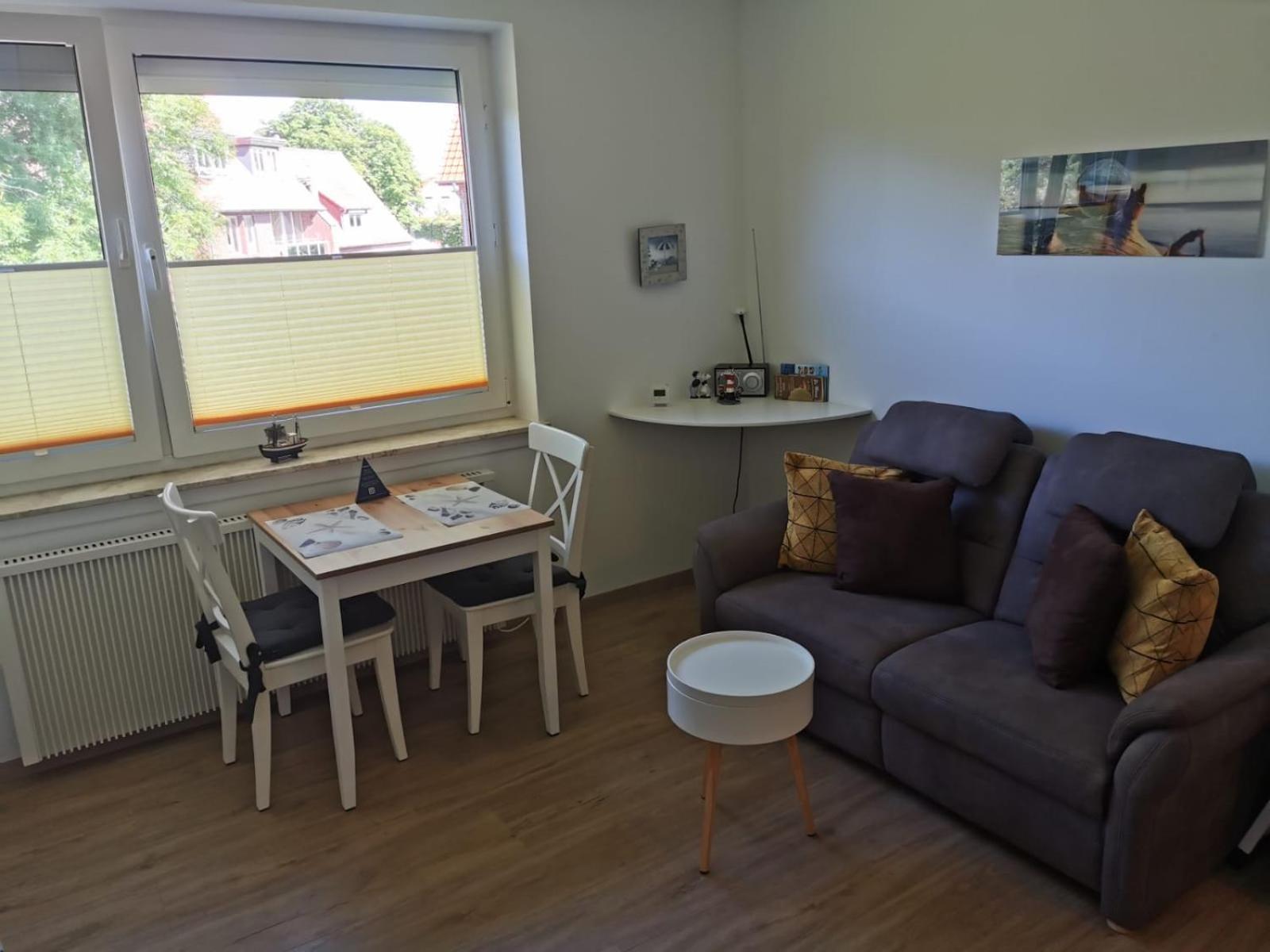 Apartment with Balcony photo 1
