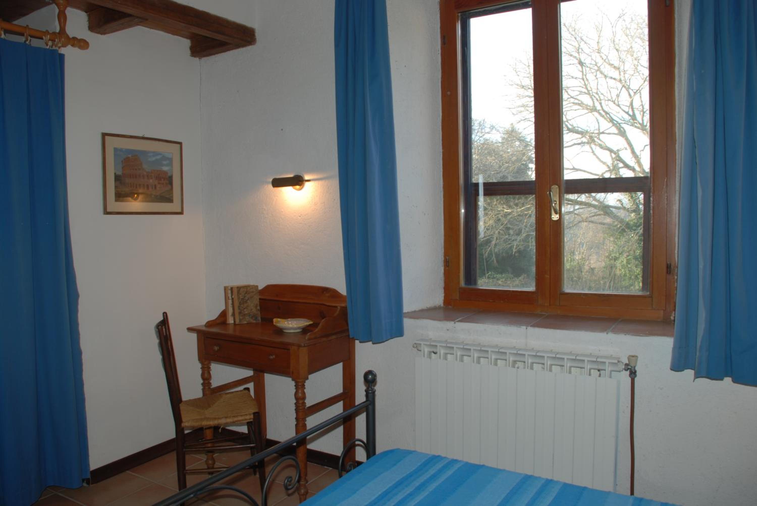 Three-Bedroom Apartment photo 3