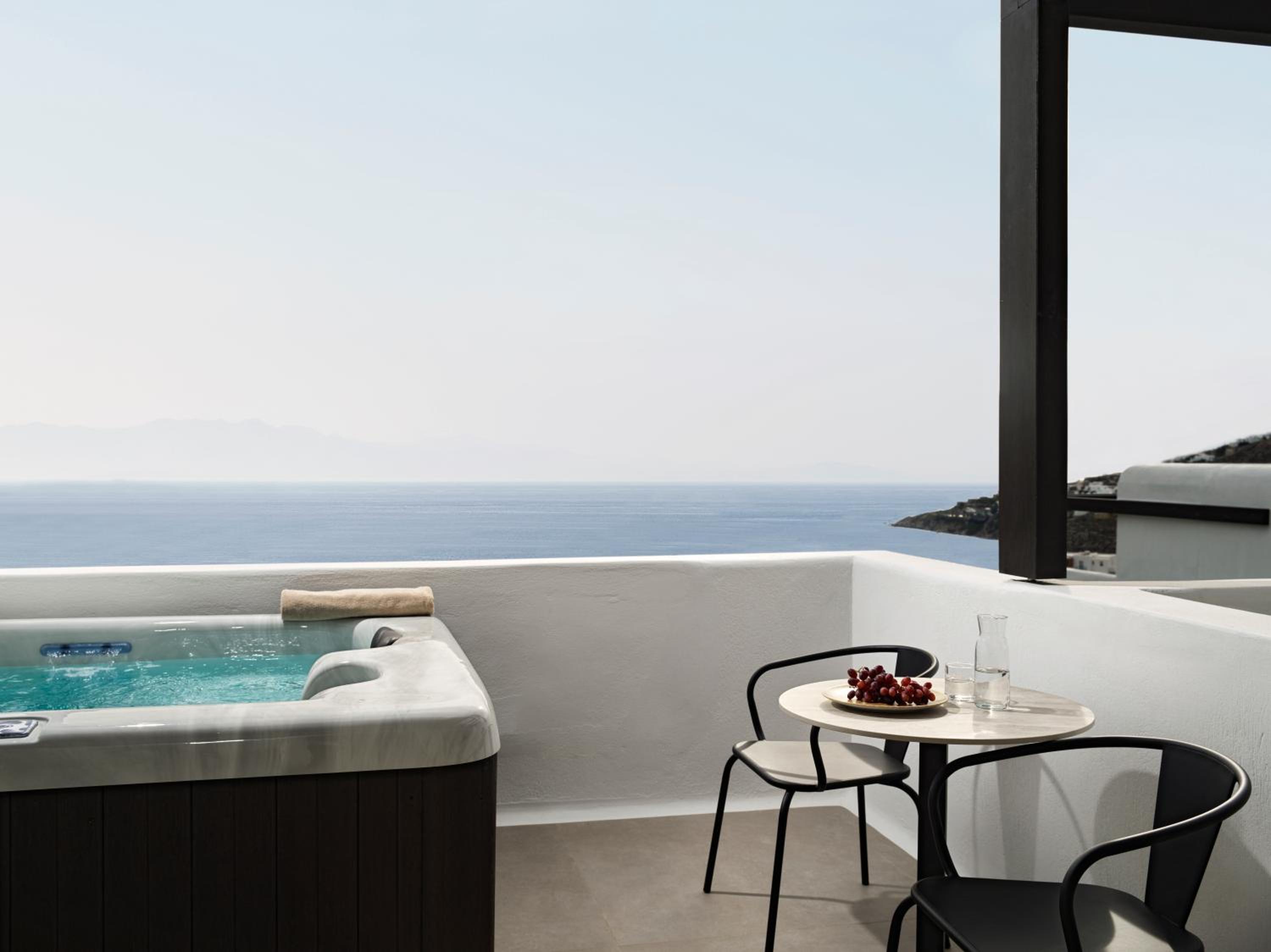 Junior Suite Outdoor Jetted Tub Sea View - Photo 16