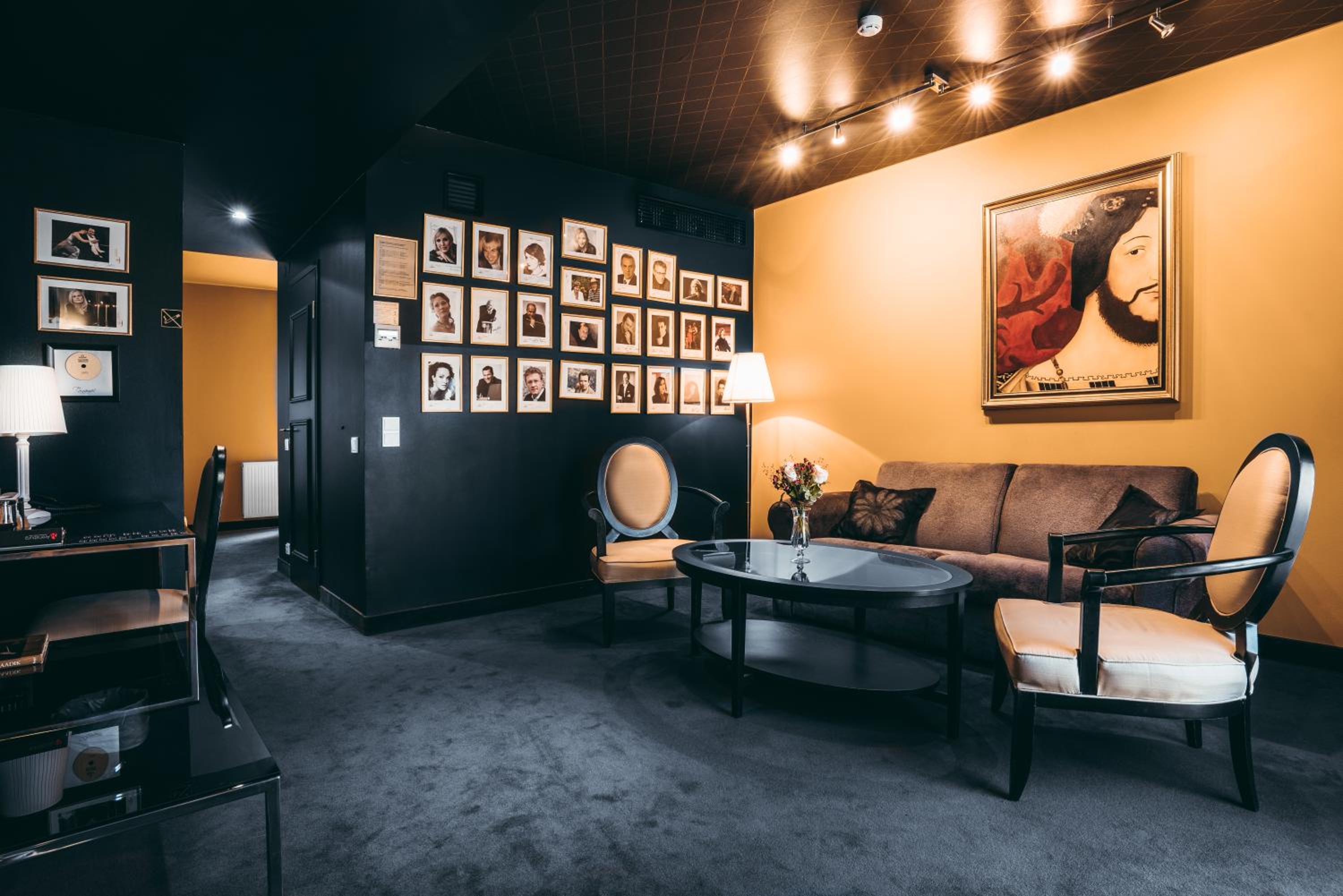 Modern Opera Suite - Photo 4