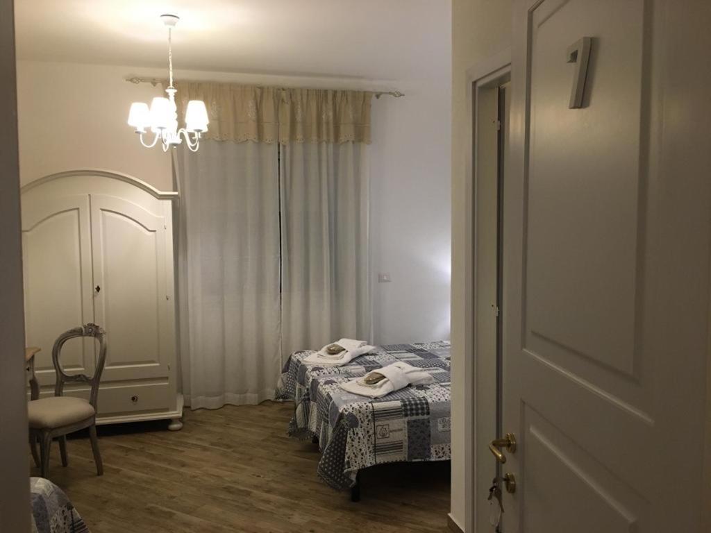 Chambre Lits Jumeaux avec Lit d’Appoint - 301