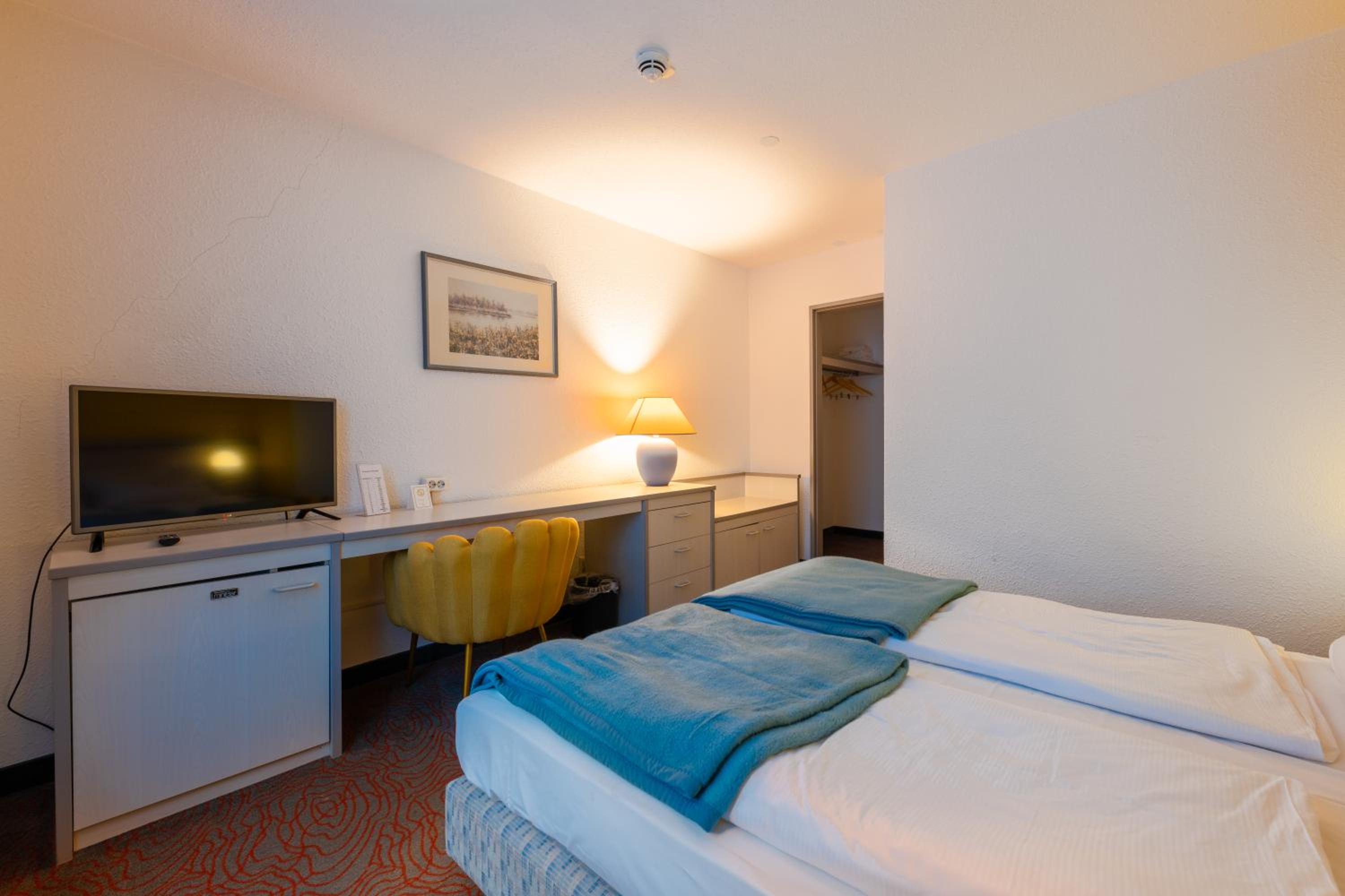 Double or Twin Room photo 2