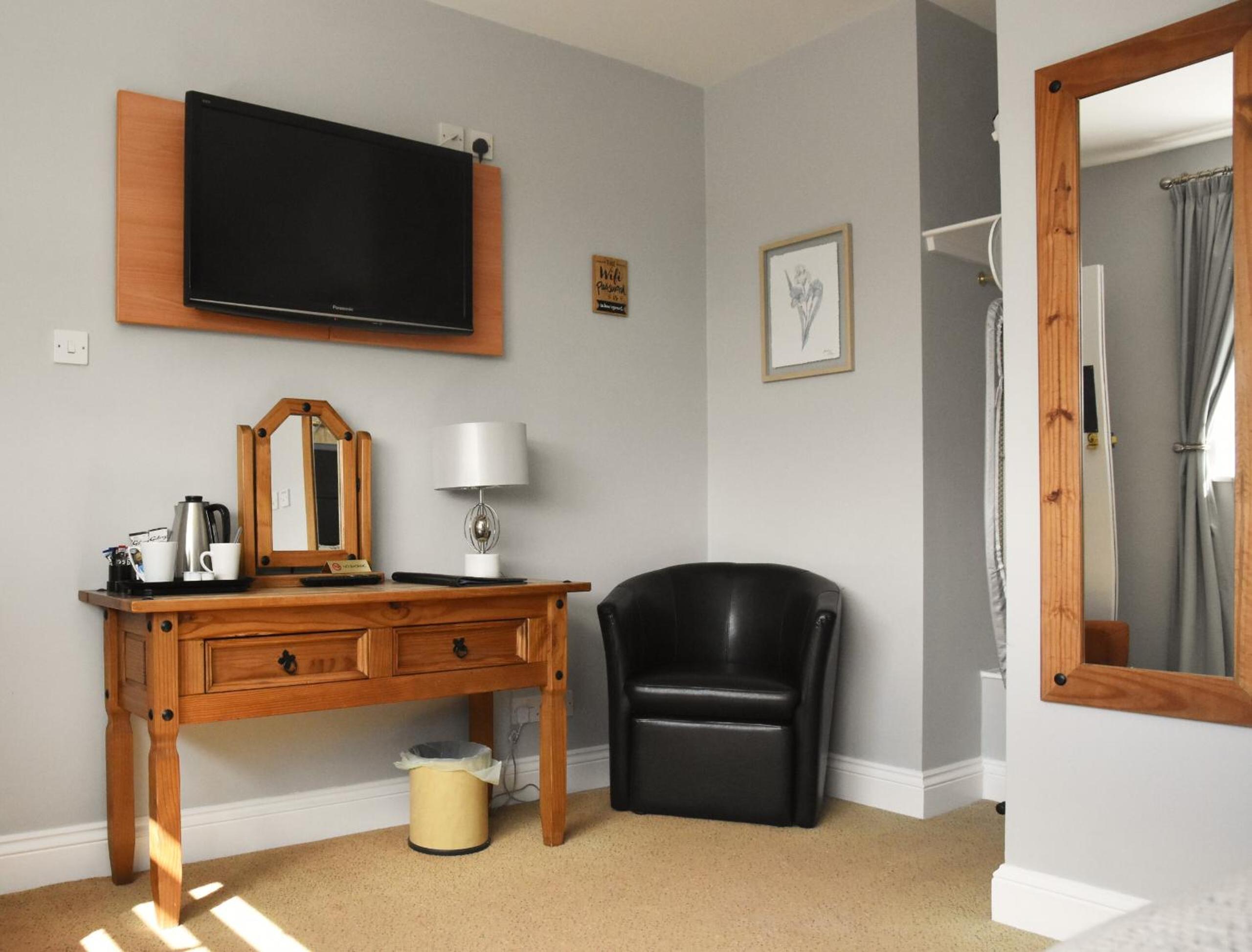 Double Room with Private Bathroom photo 2