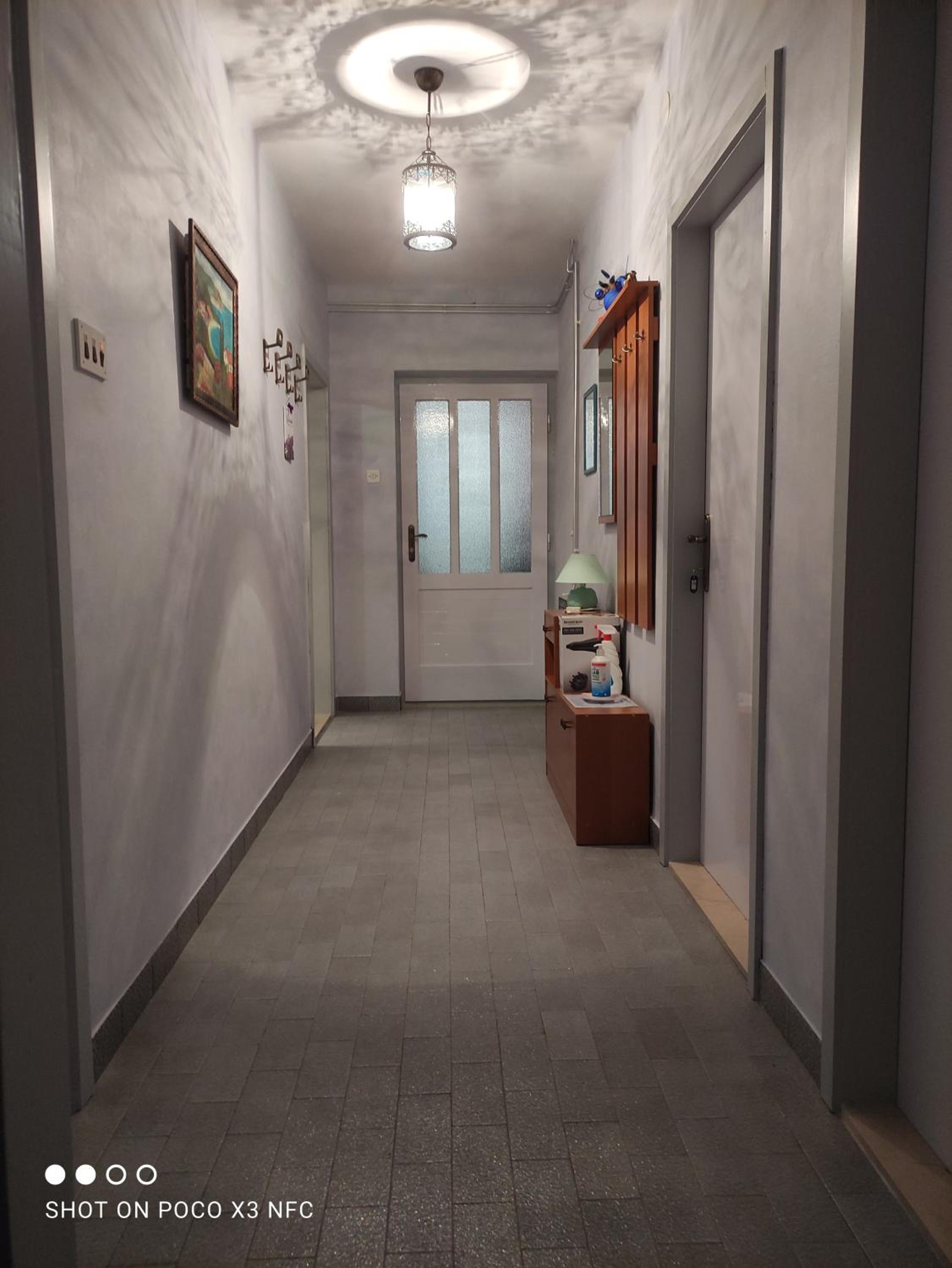 Apartment with Terrace - Photo 48