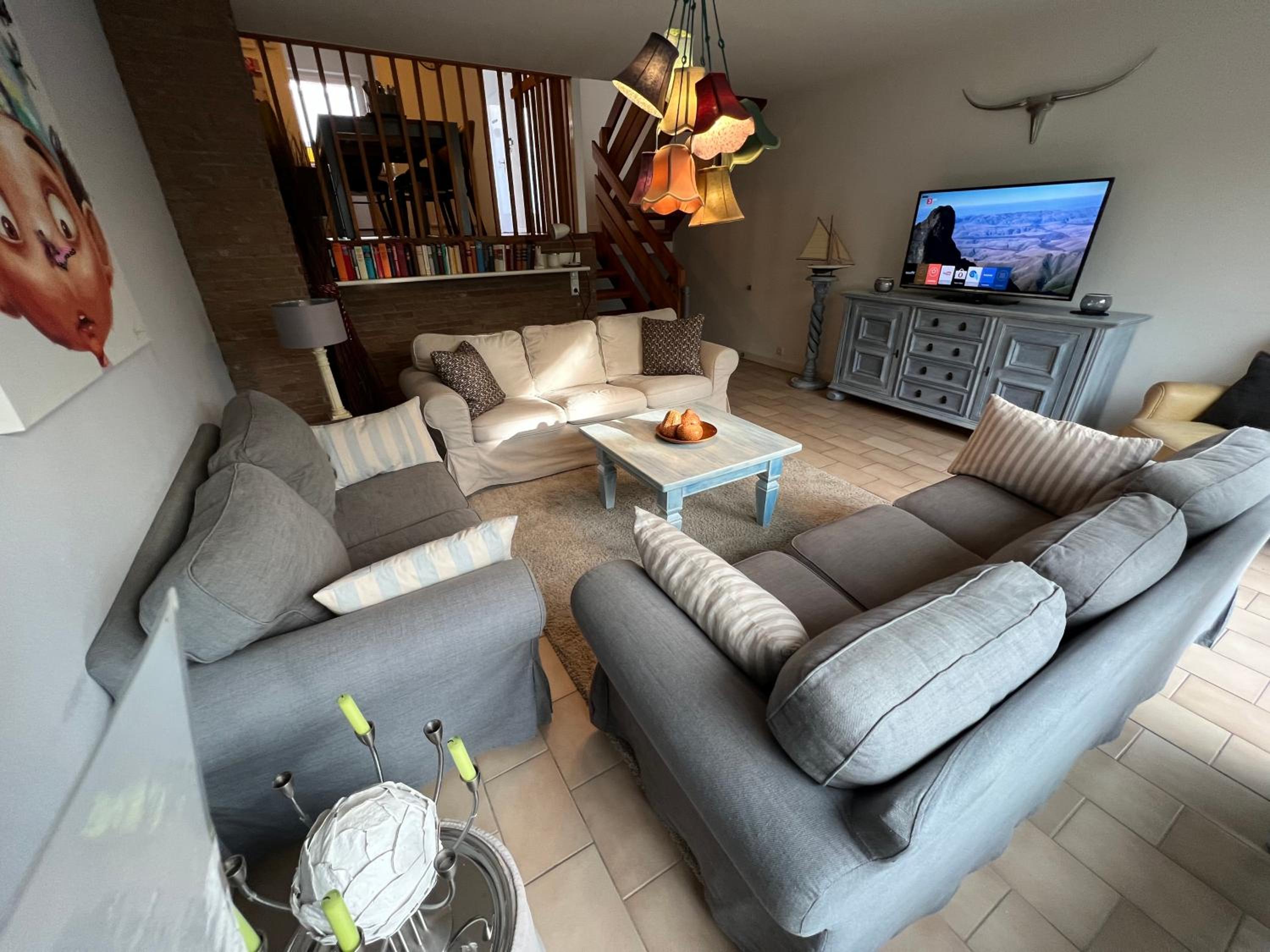 Four-Bedroom House photo 1