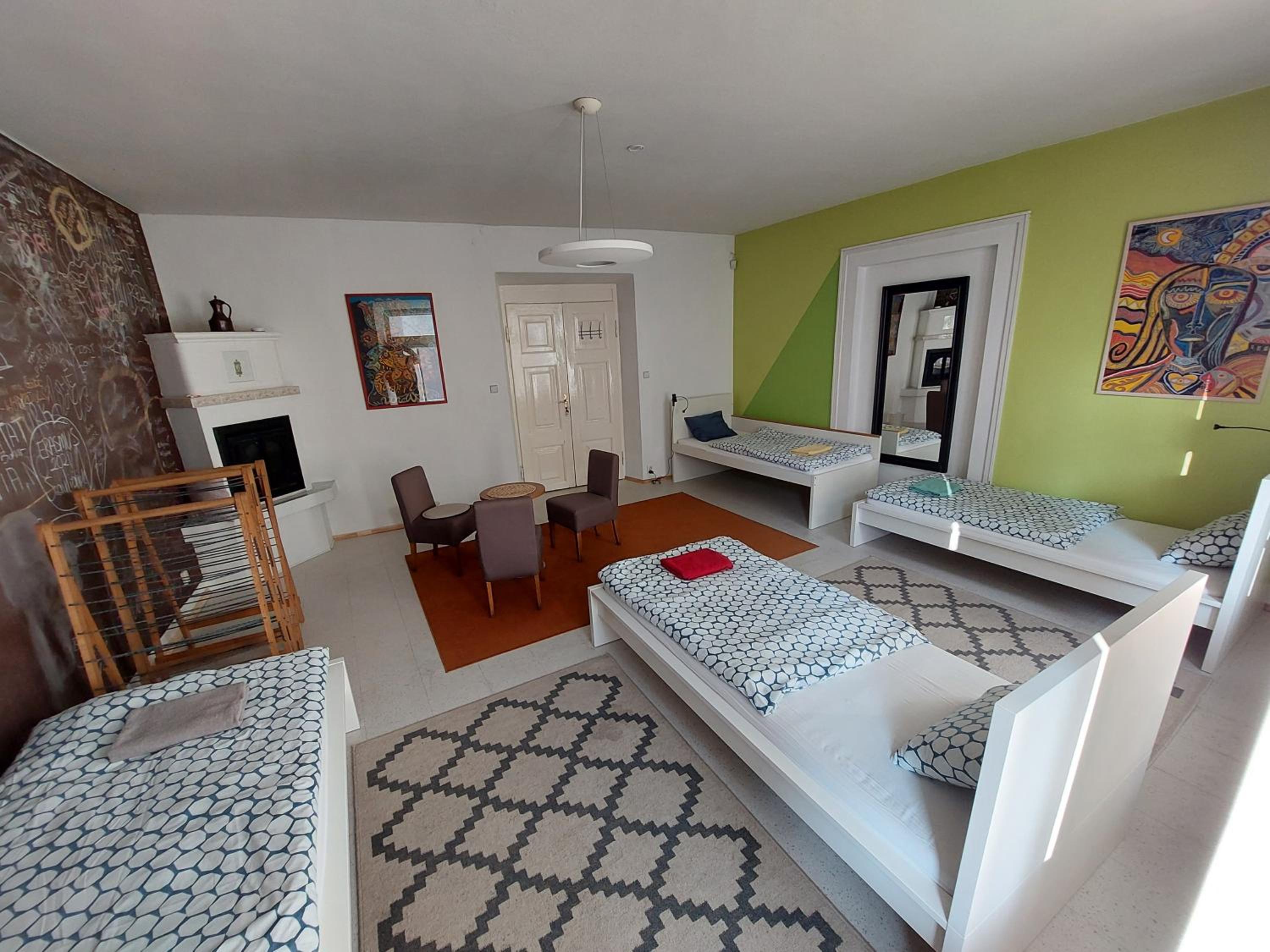 Bed in 4-Bed Male Dormitory Room photo 1